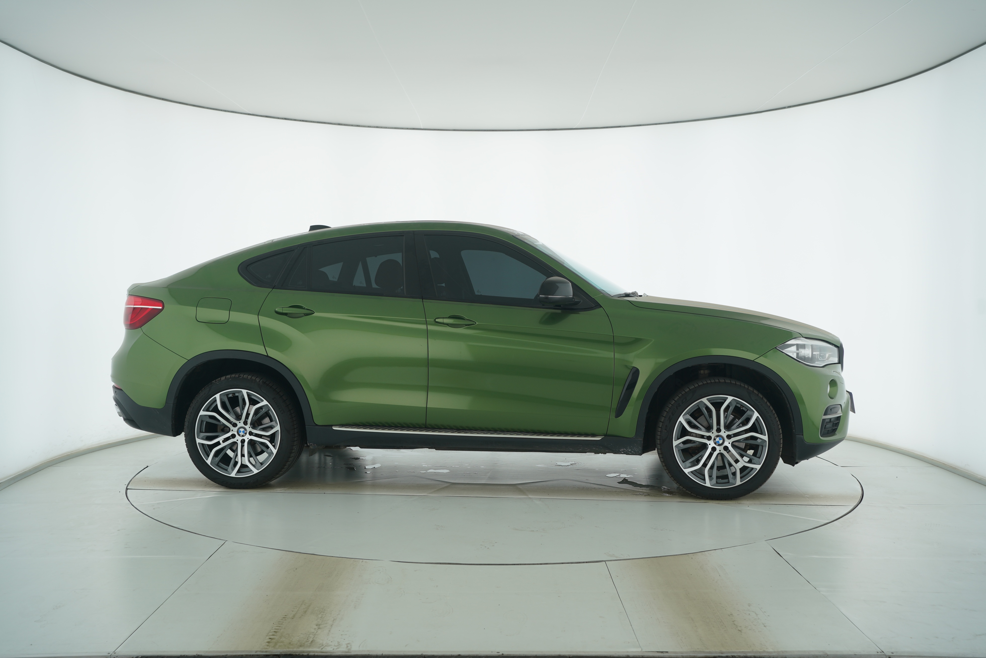BMW X6 2015 — фото 8