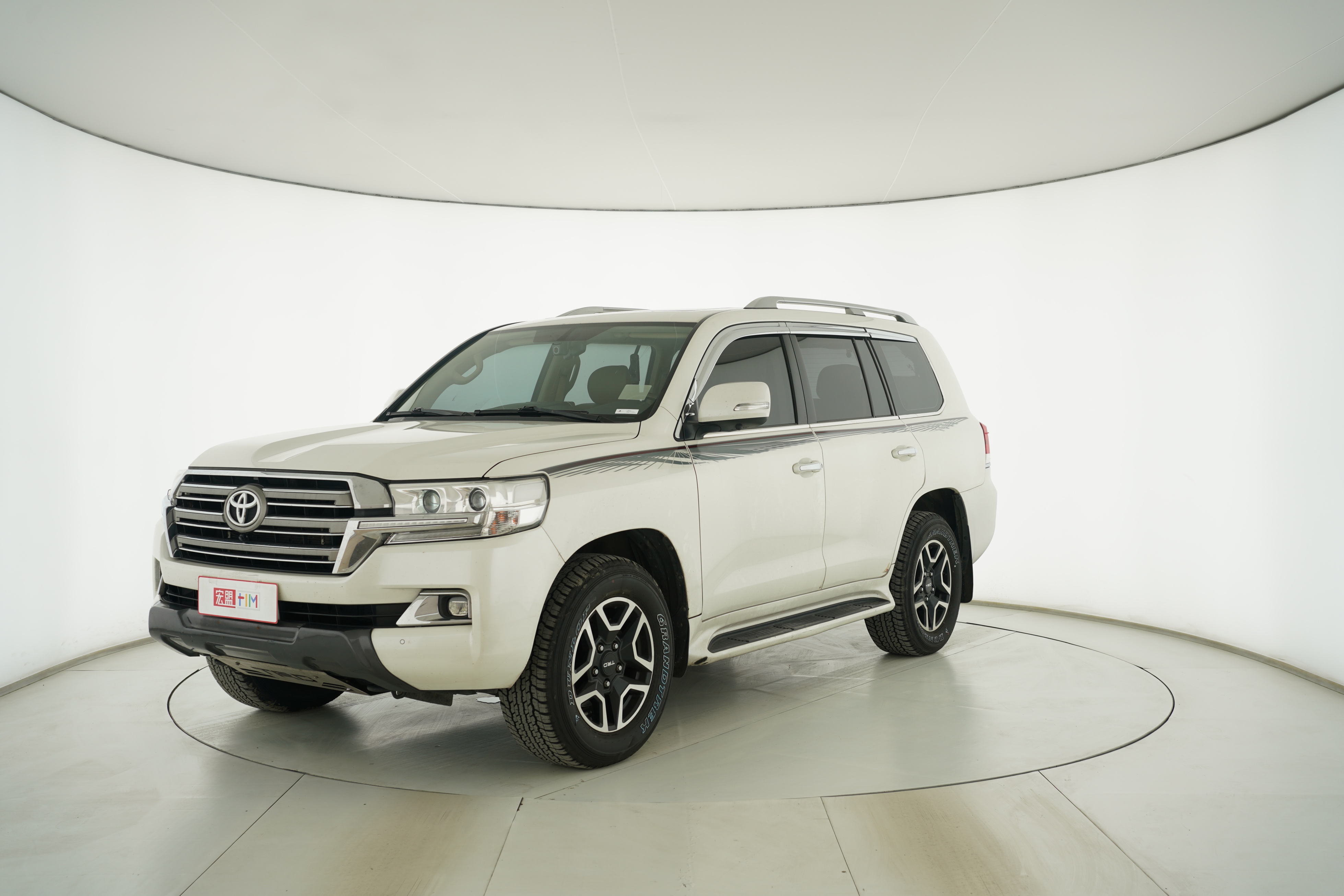 Toyota Land Cruiser (Imported) 2017 — фото 1