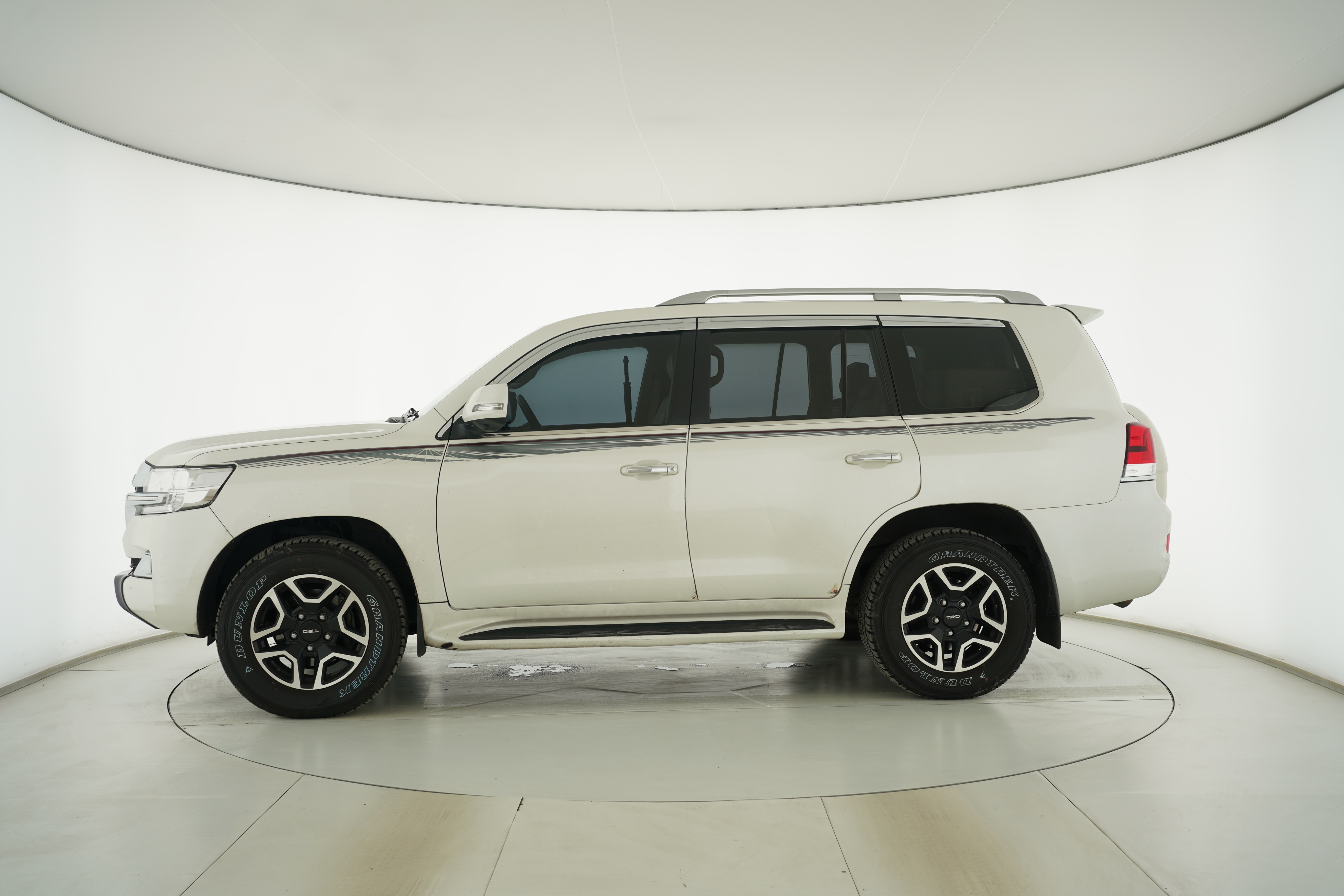 Toyota Land Cruiser (Imported) 2017 — фото 7
