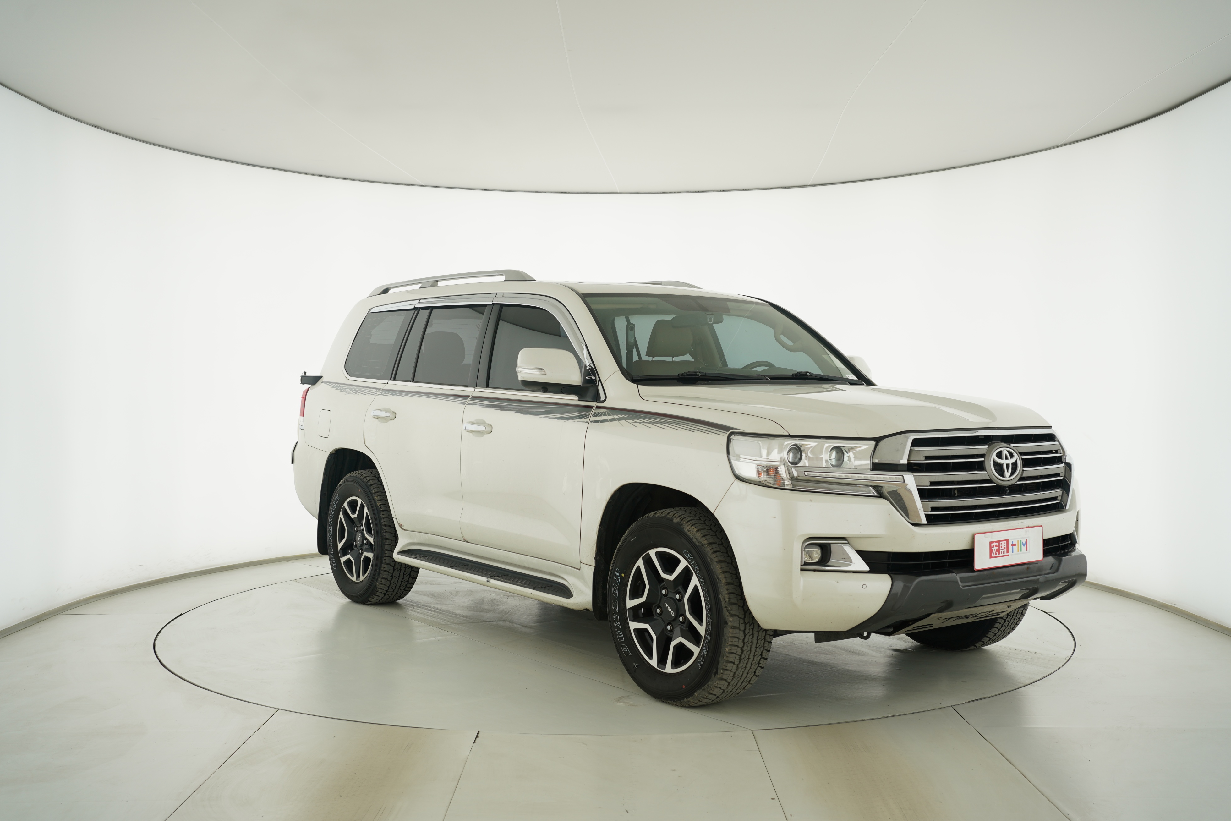 Toyota Land Cruiser (Imported) 2017 — фото 2