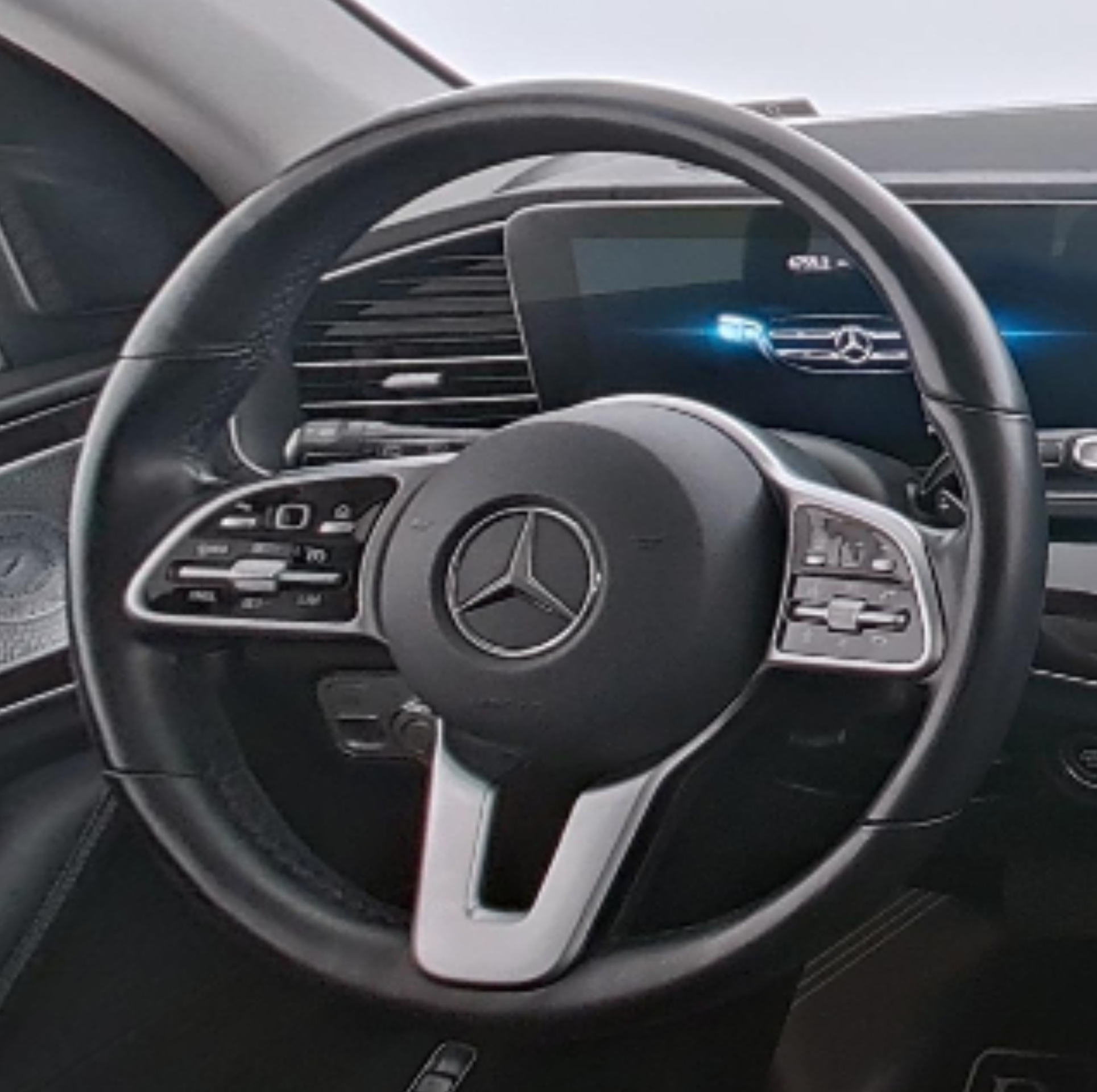 Mercedes Benz GLE 2020 — фото 10