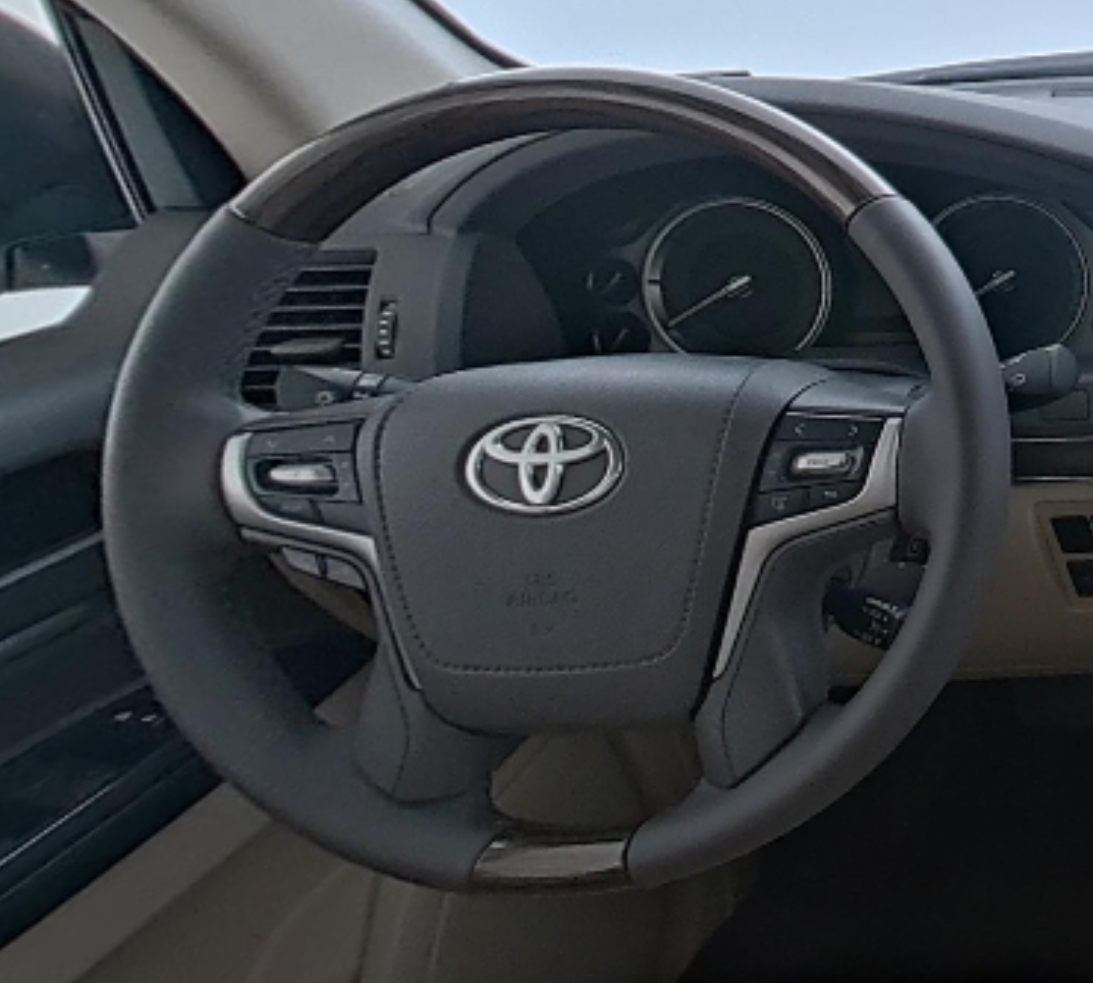 Toyota Land Cruiser (Imported) 2017 — фото 10