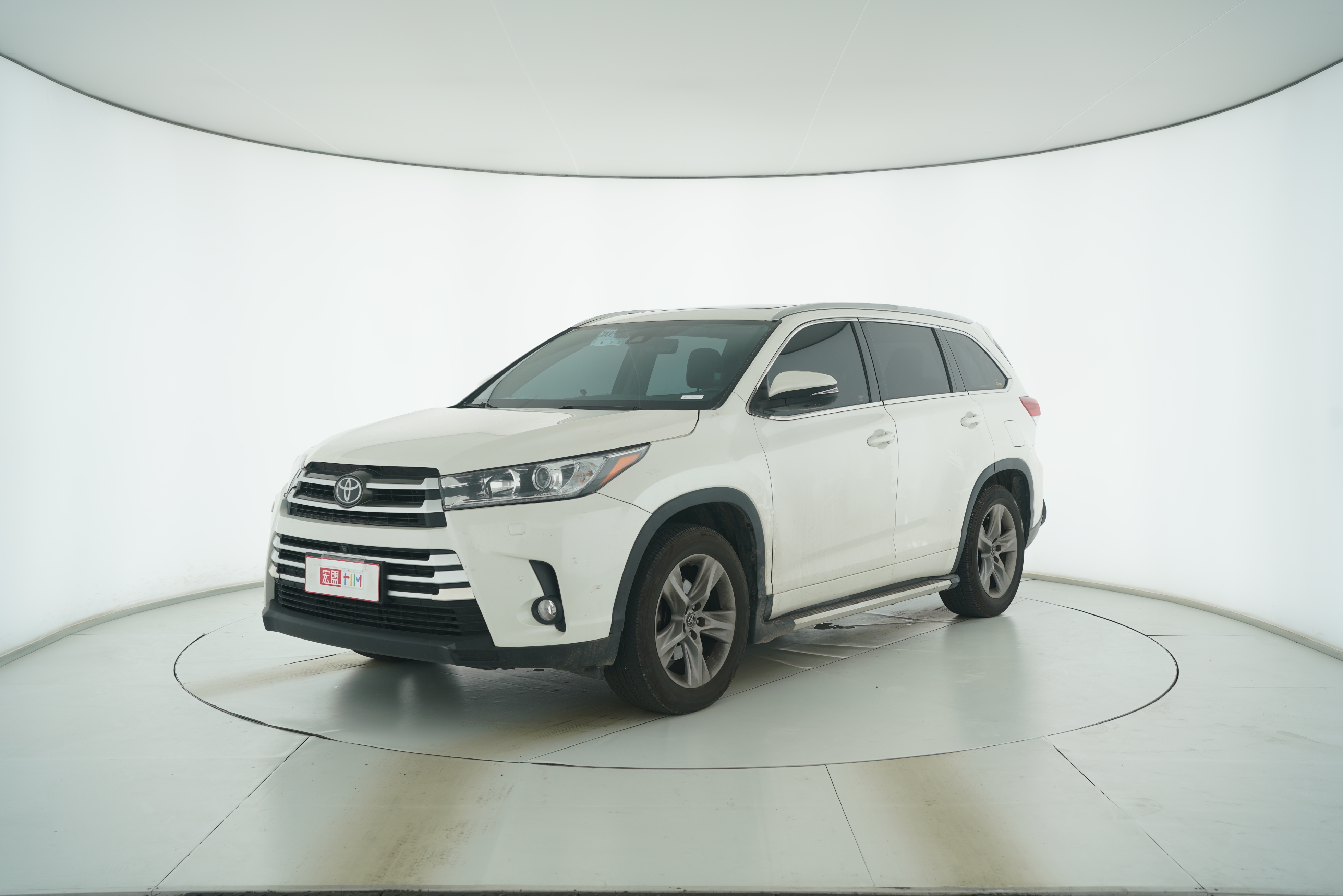 Toyota Highlander 2018 — фото 1