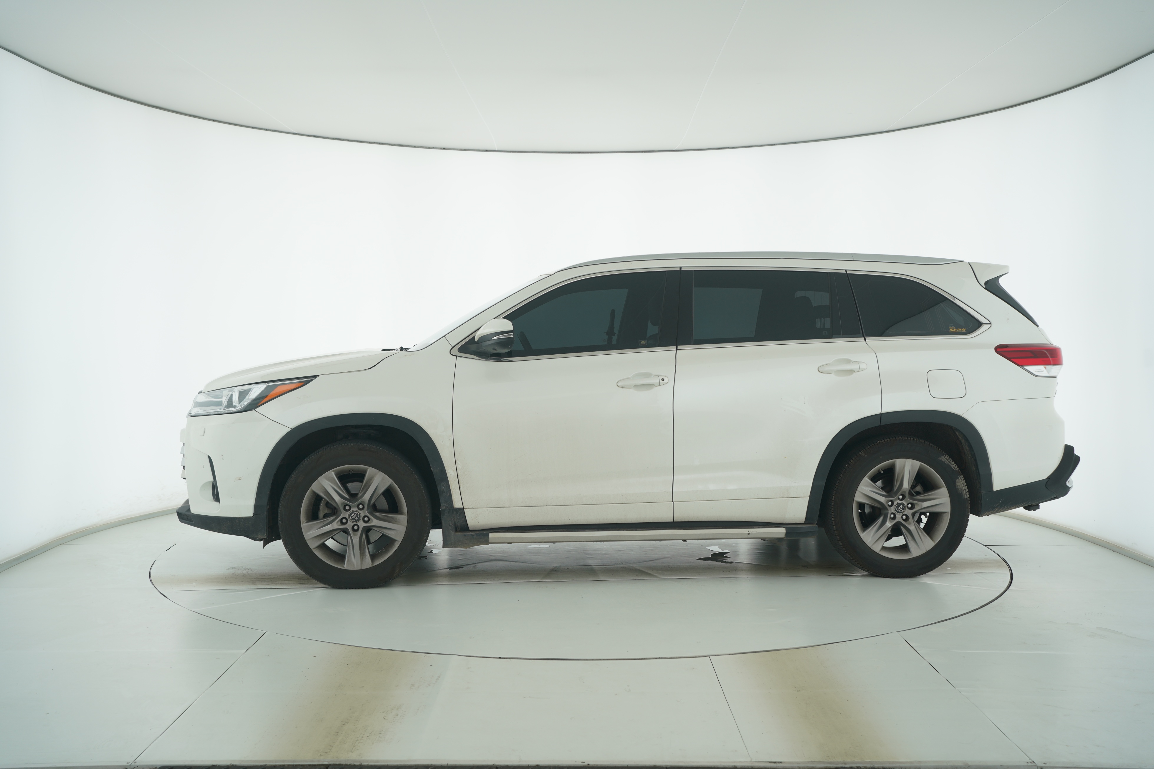 Toyota Highlander 2018 — фото 7