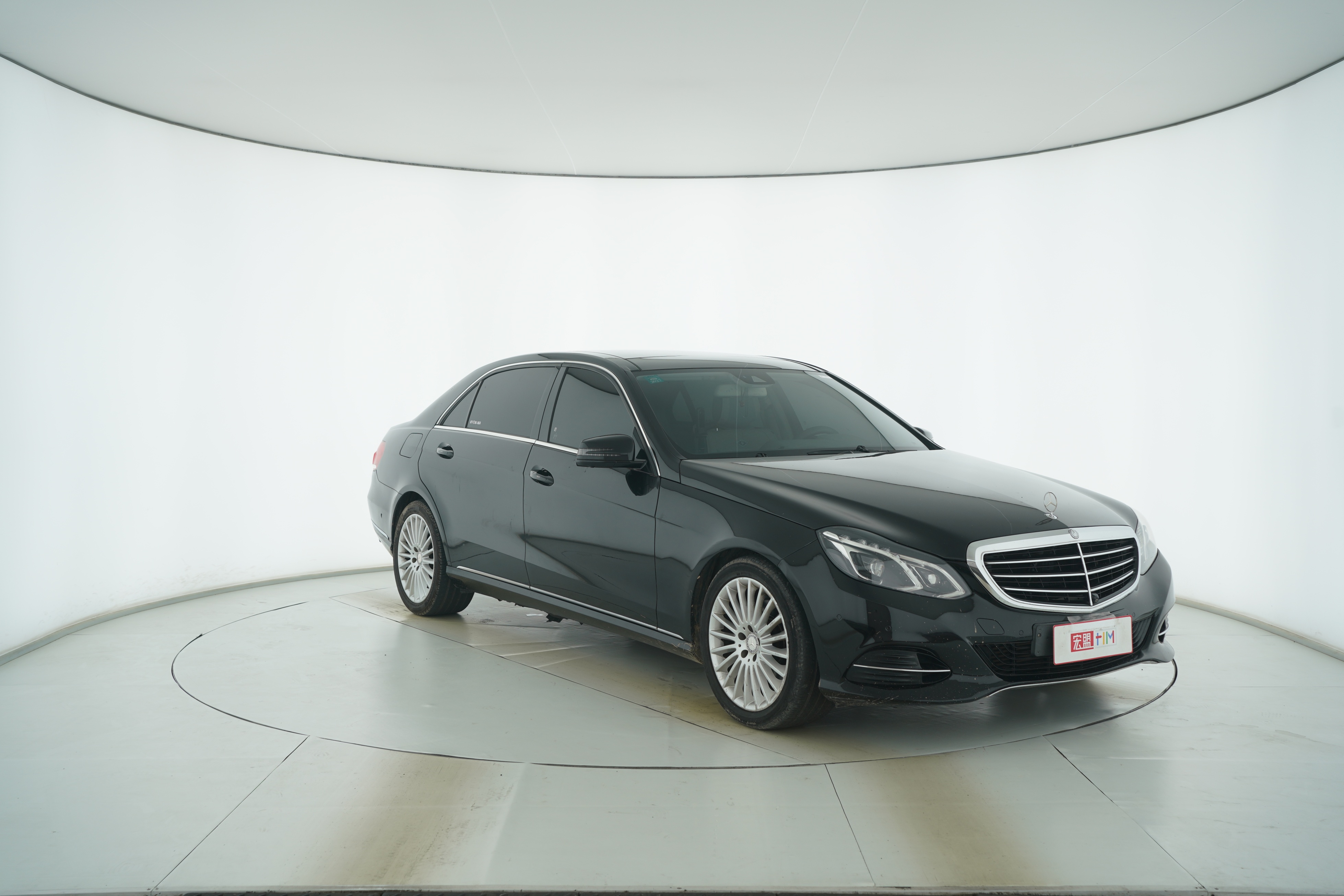 Mercedes Benz E-Class 2014 — фото 2