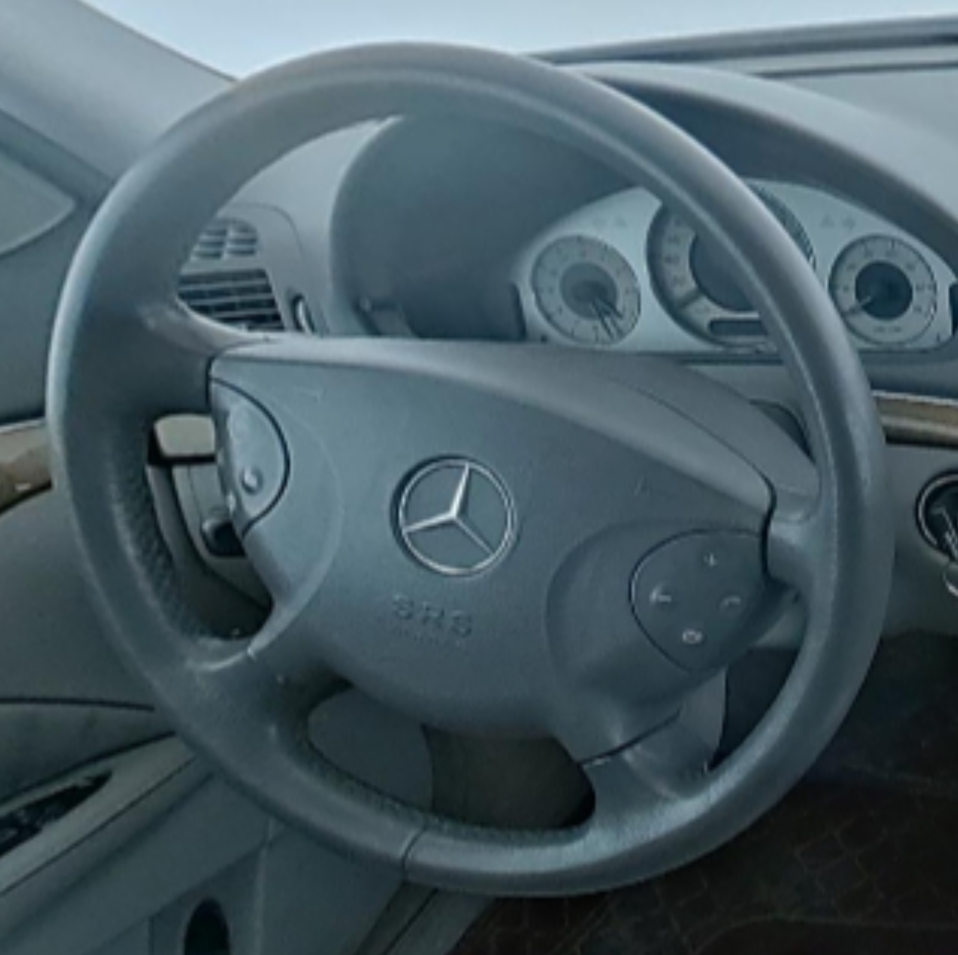 Mercedes Benz E-Class 2007 — фото 10