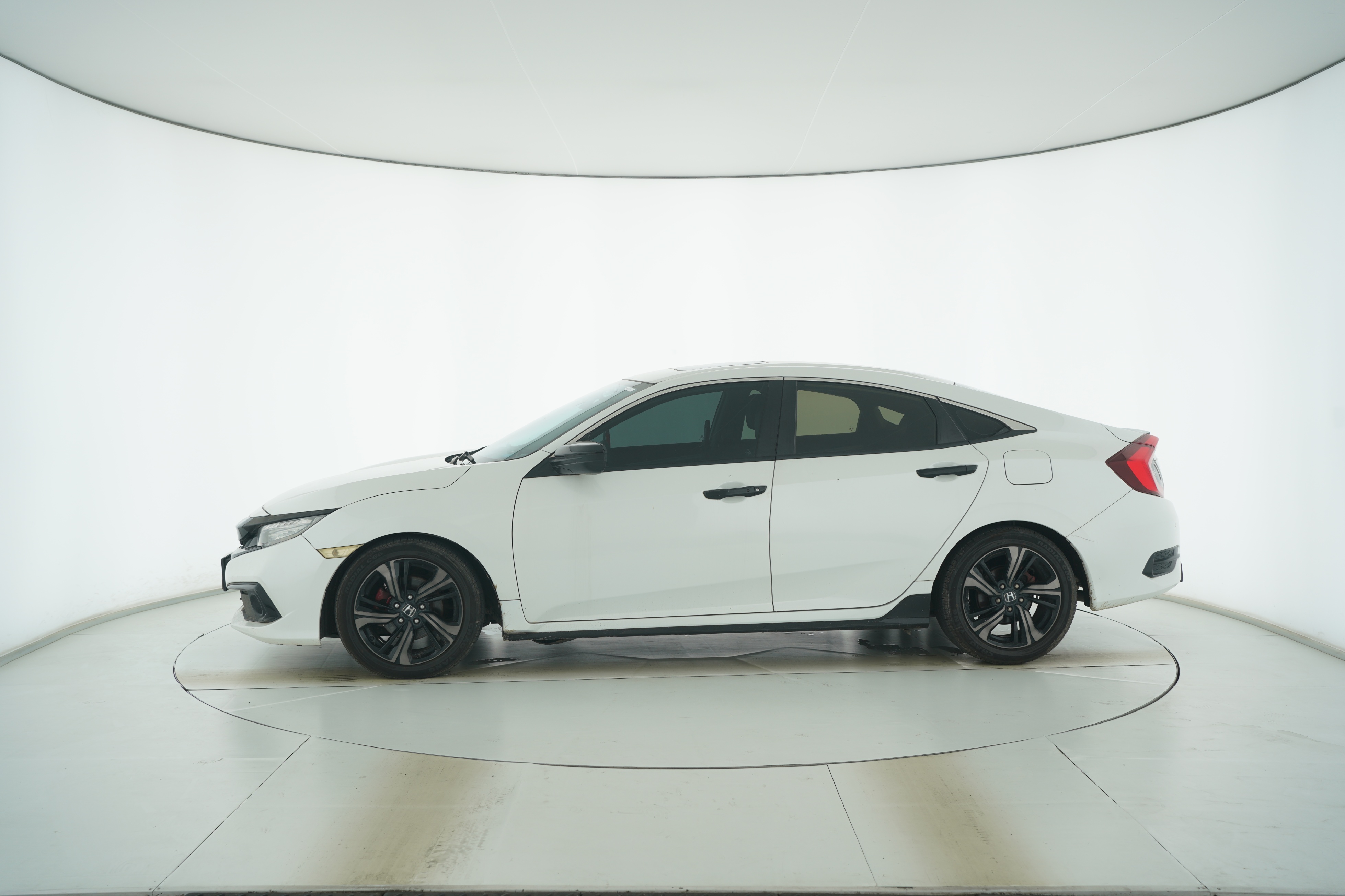 Honda "思域" 可 以 翻 译 为 "Civic" 2019 — фото 7