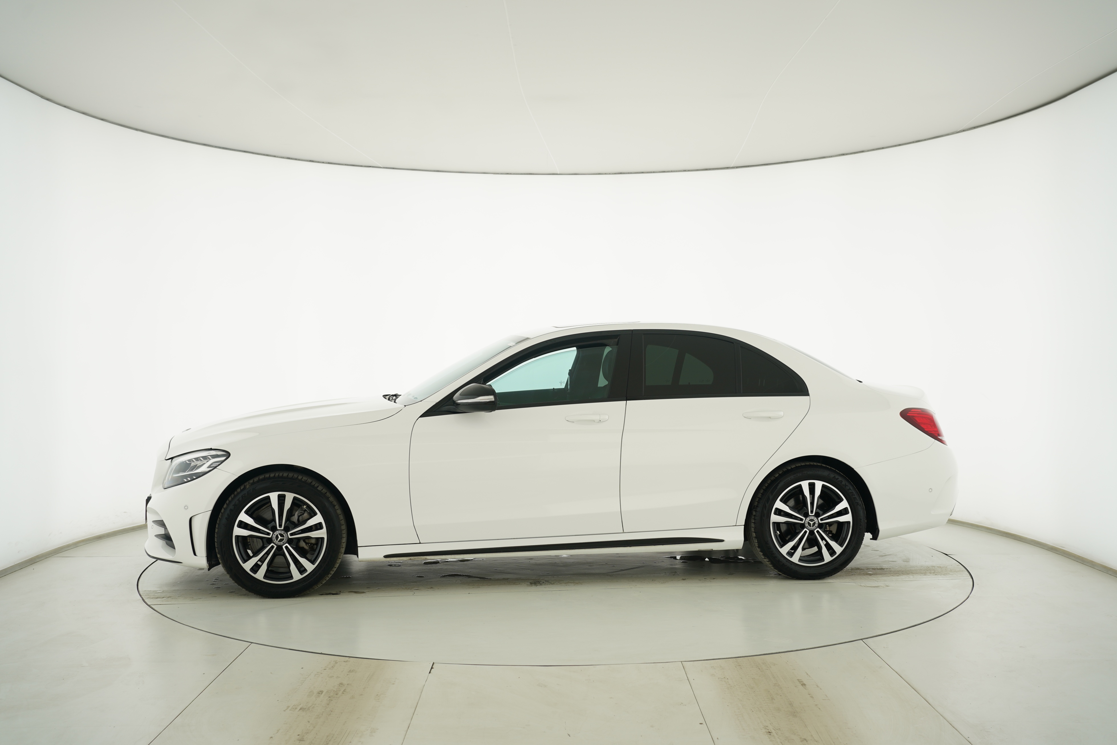 Mercedes Benz C-Class 2020 — фото 7