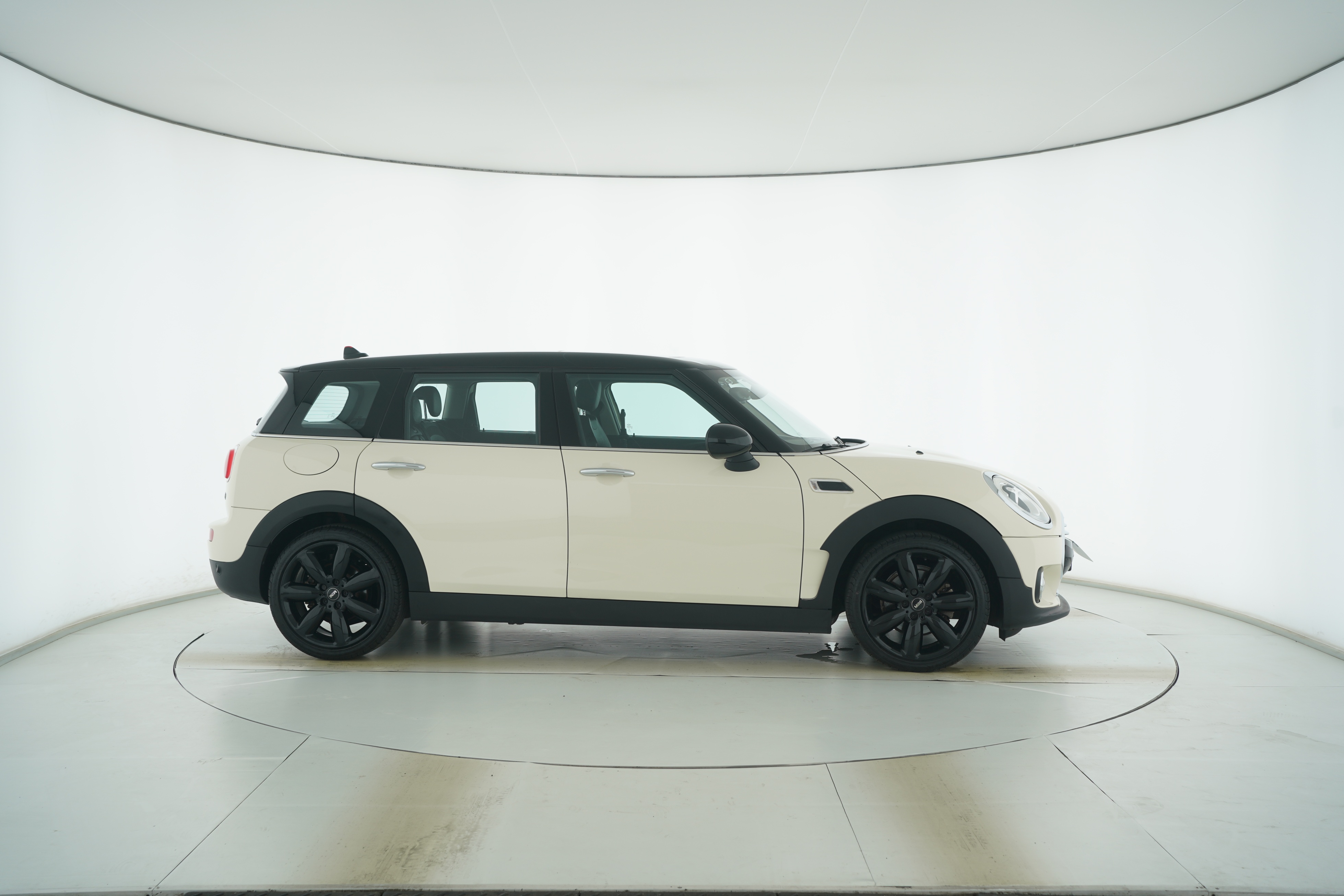 MINI CLUBMAN 2016 — фото 8