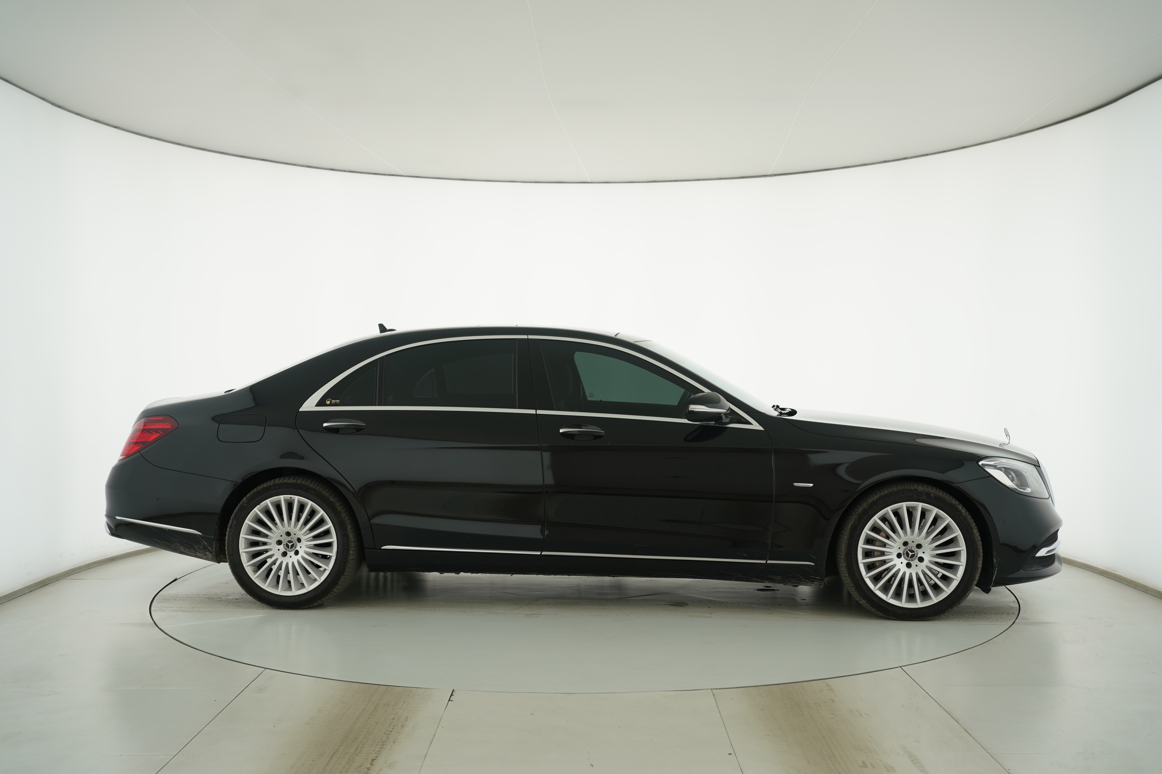 Mercedes Benz S-Class 2020 — фото 8