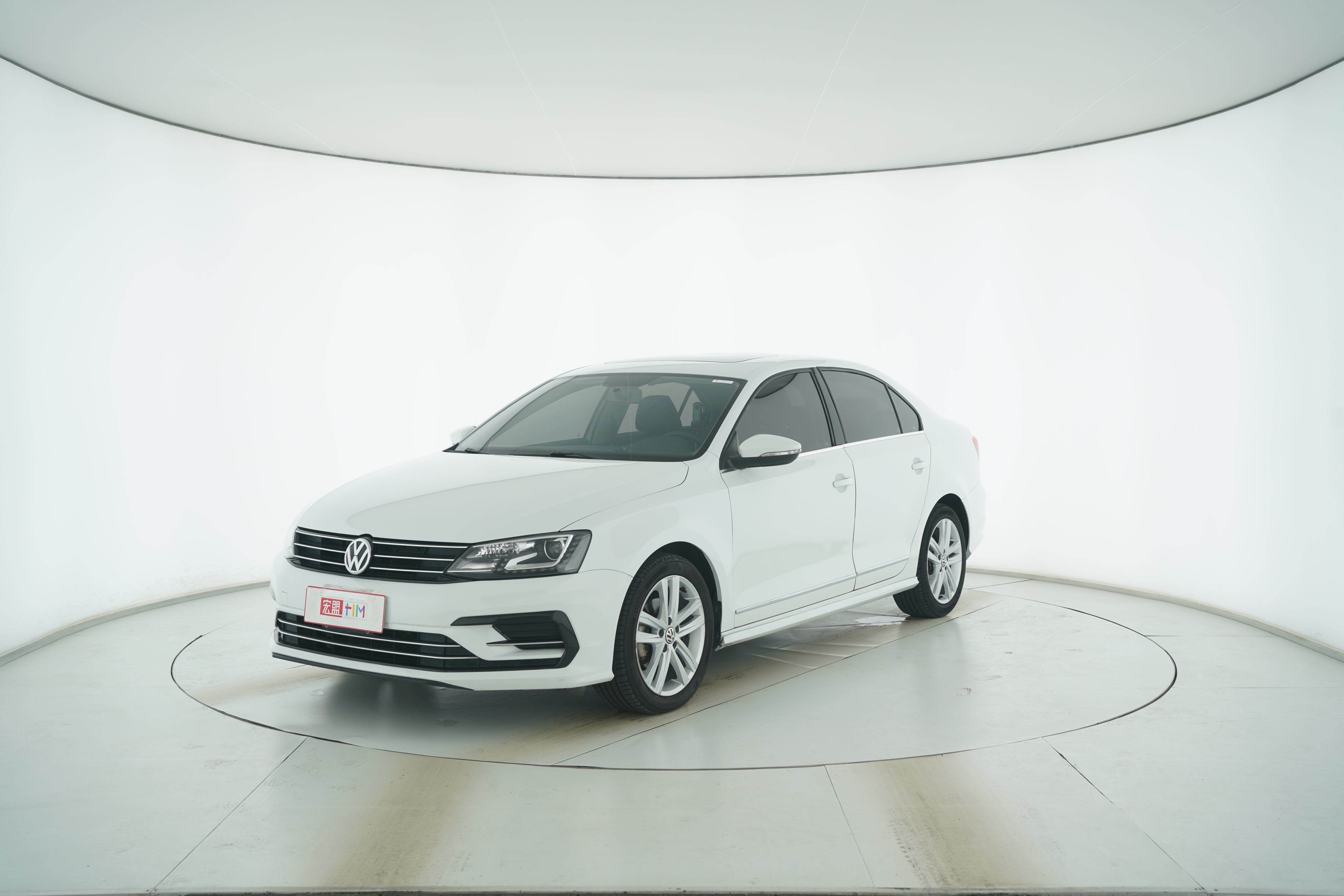Volkswagen Jetta 2018 — фото 1