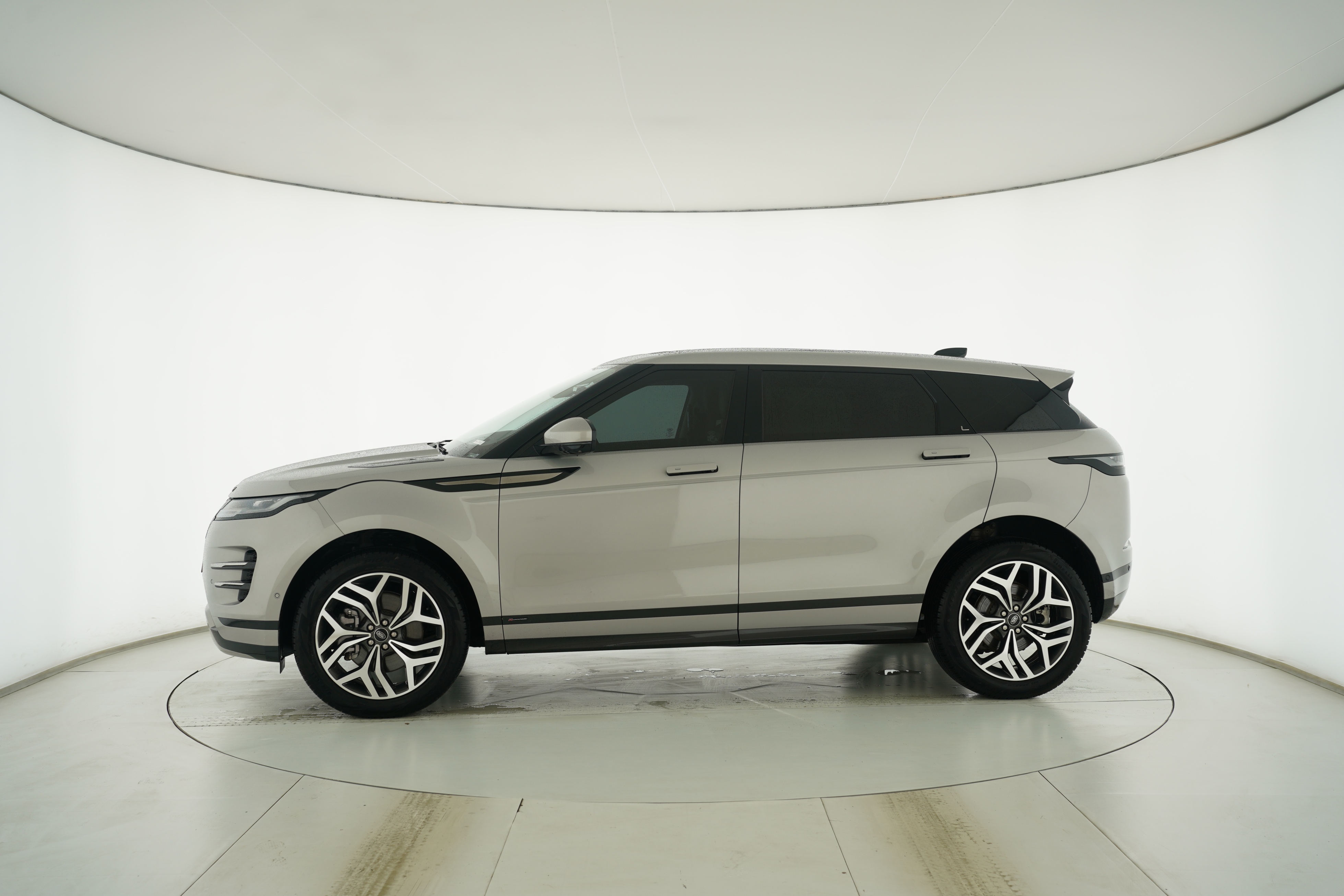 Land Rover Range Rover Aurora 2020 — фото 7