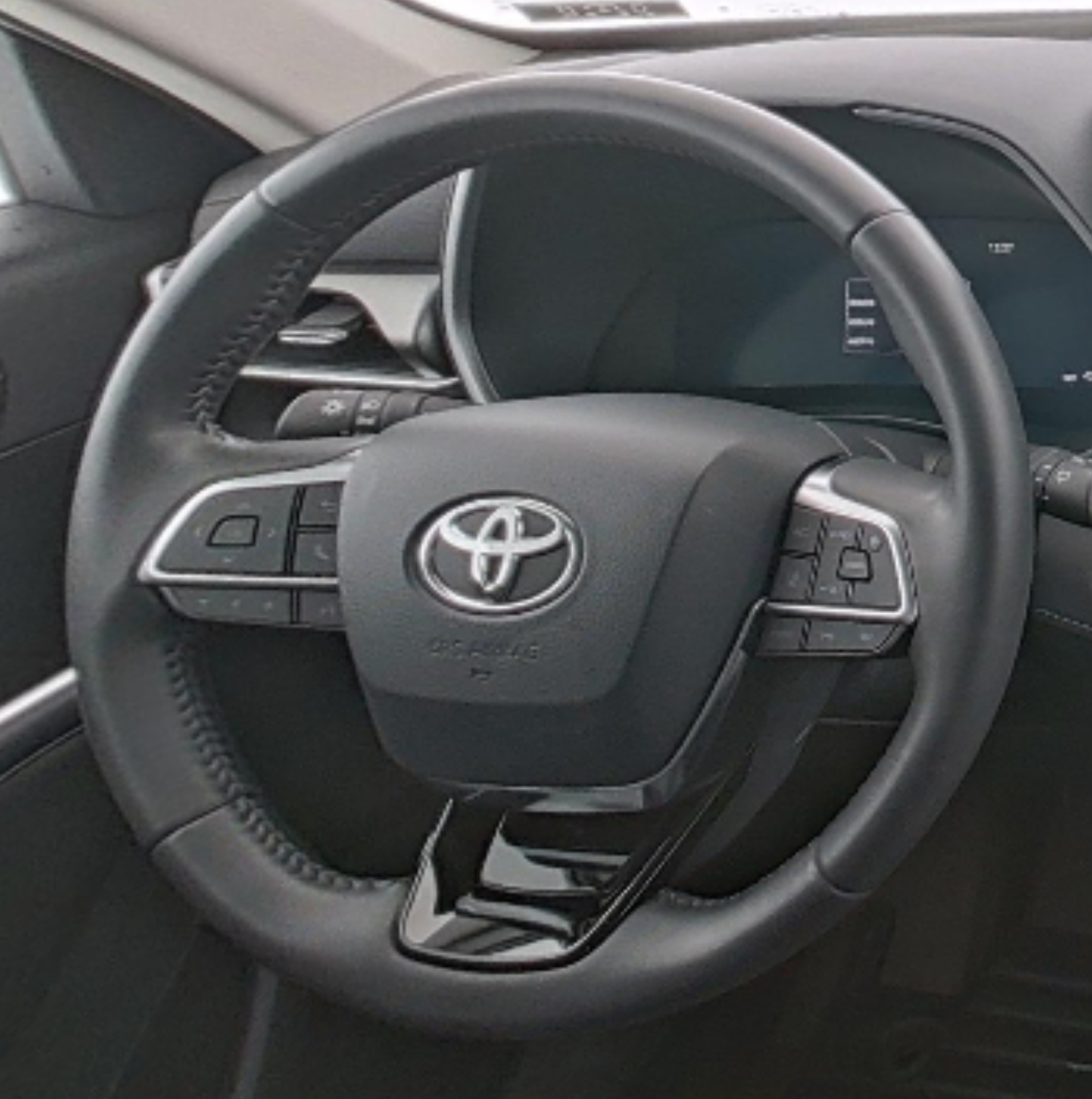 Toyota Highlander 2024 — фото 10