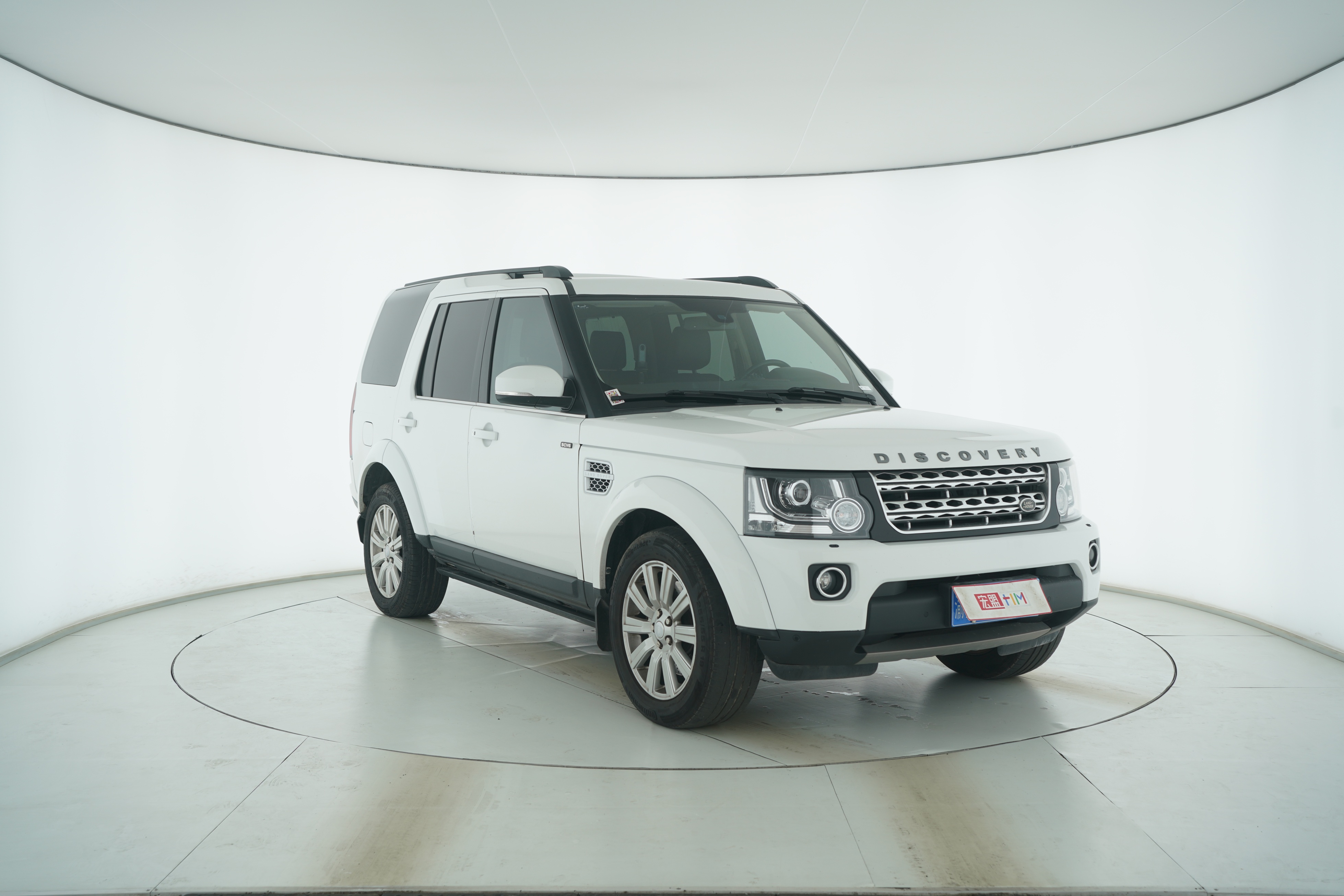 Land Rover Discovery 2016 — фото 2