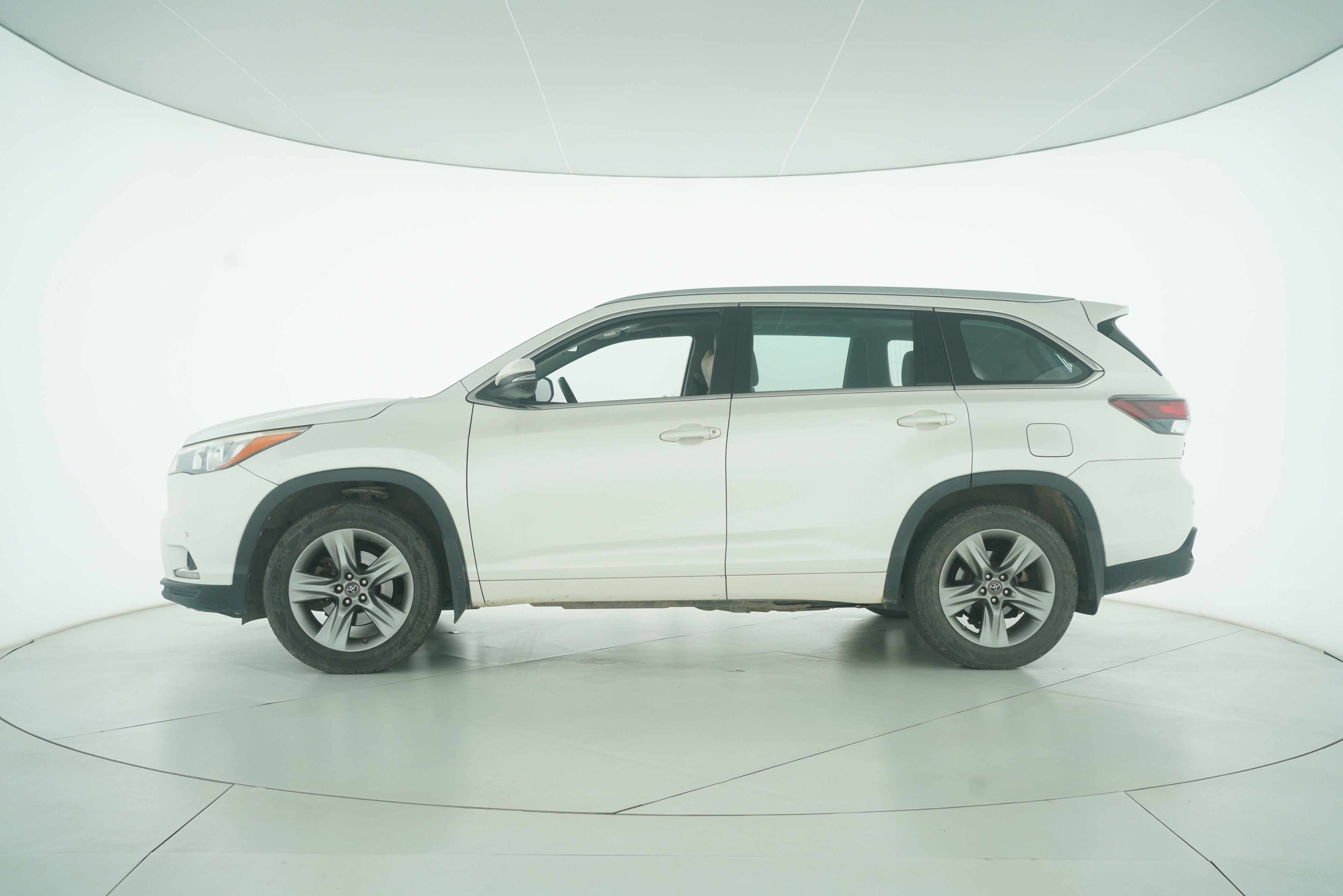 Toyota Highlander 2015 — фото 7