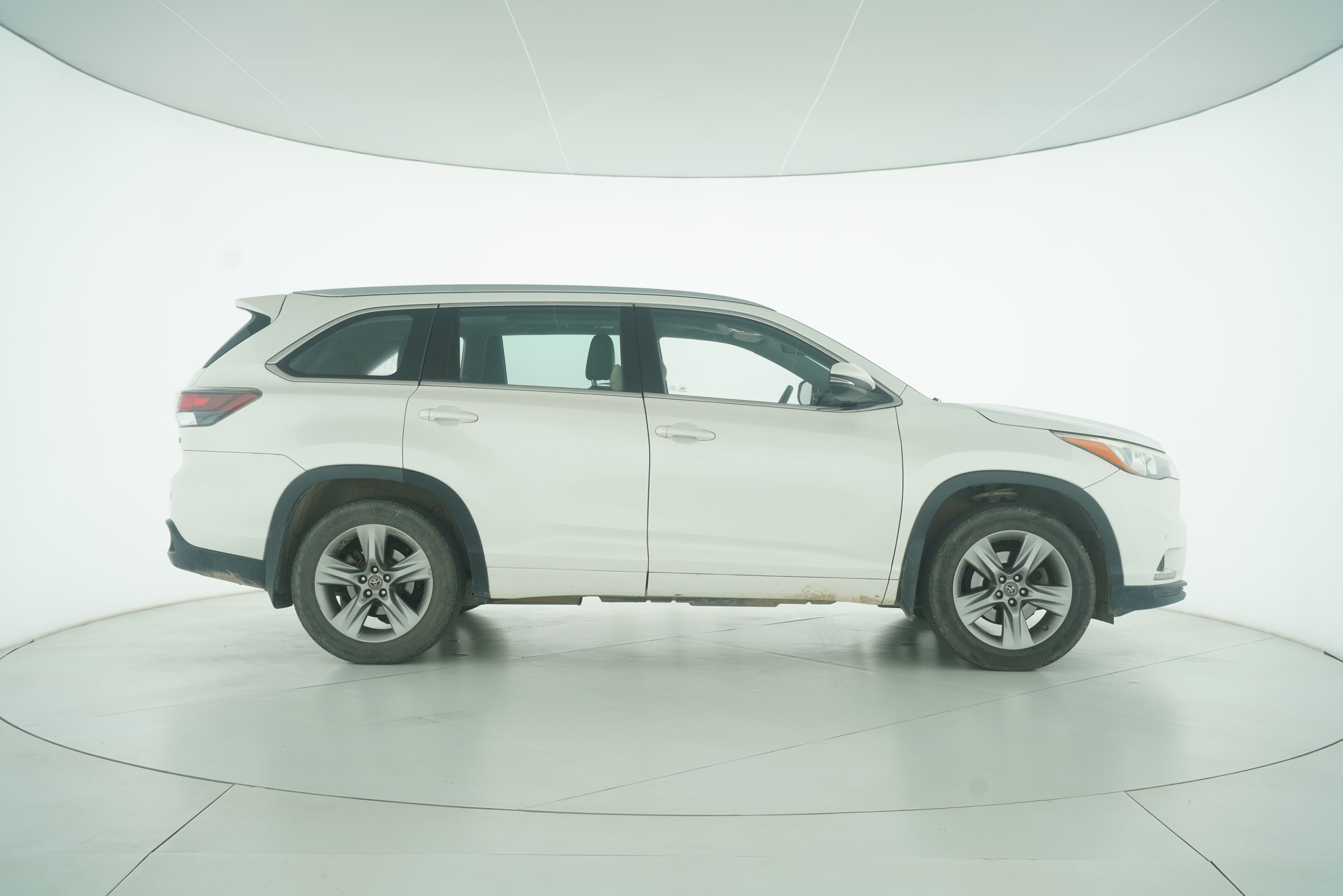 Toyota Highlander 2015 — фото 8