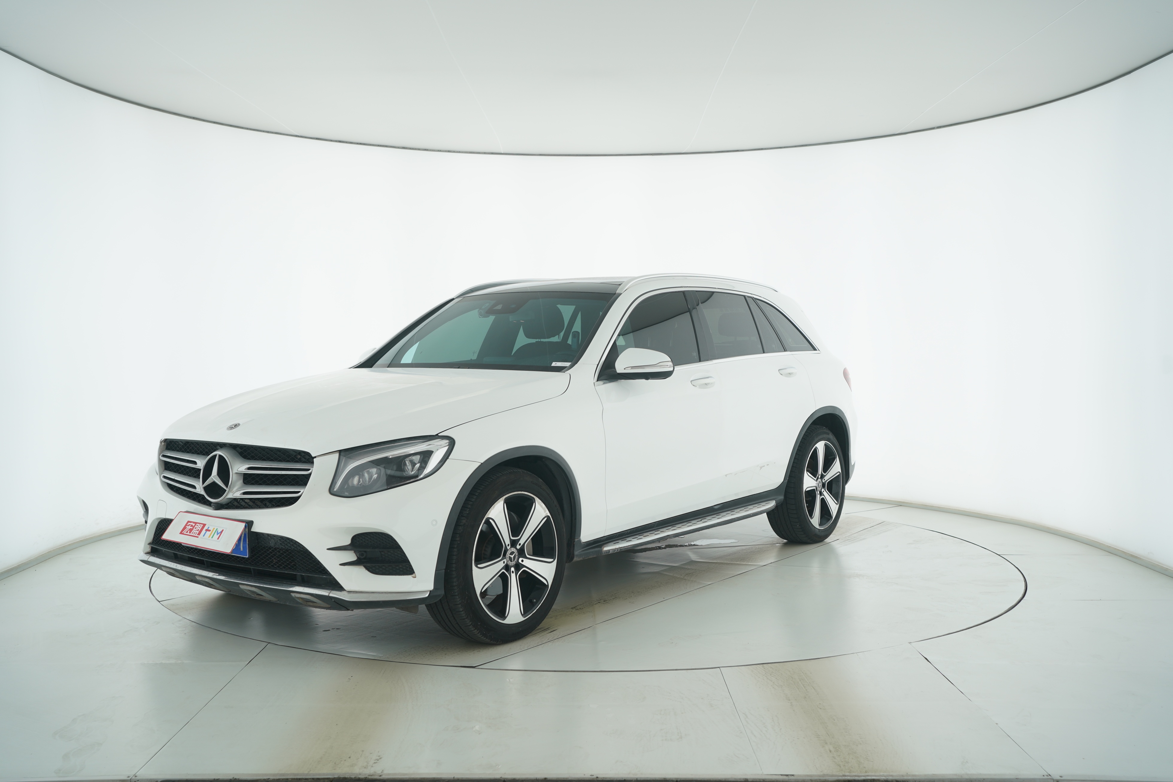 Mercedes Benz GLC 2019 — фото 1