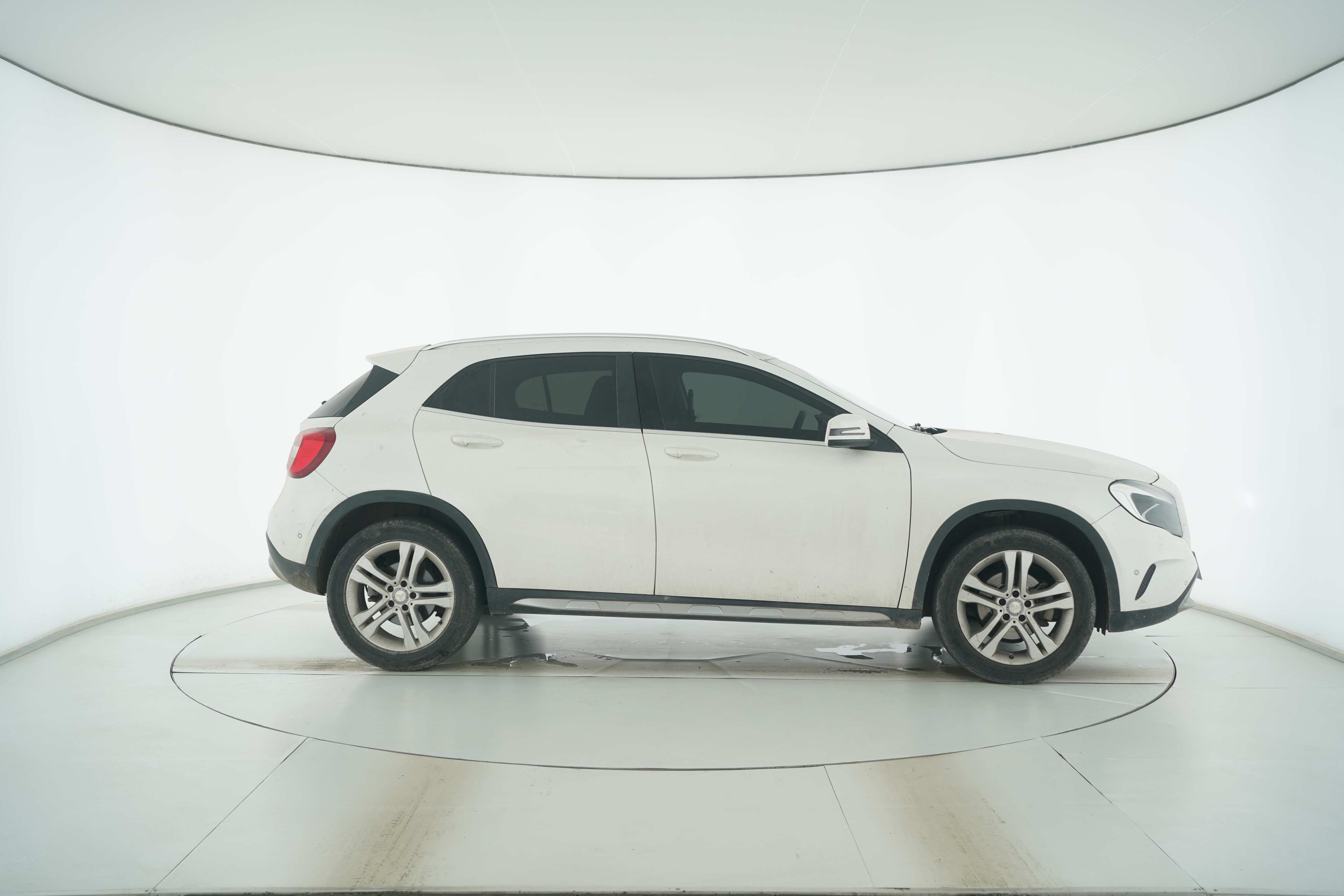 Mercedes Benz GLA 2015 — фото 8