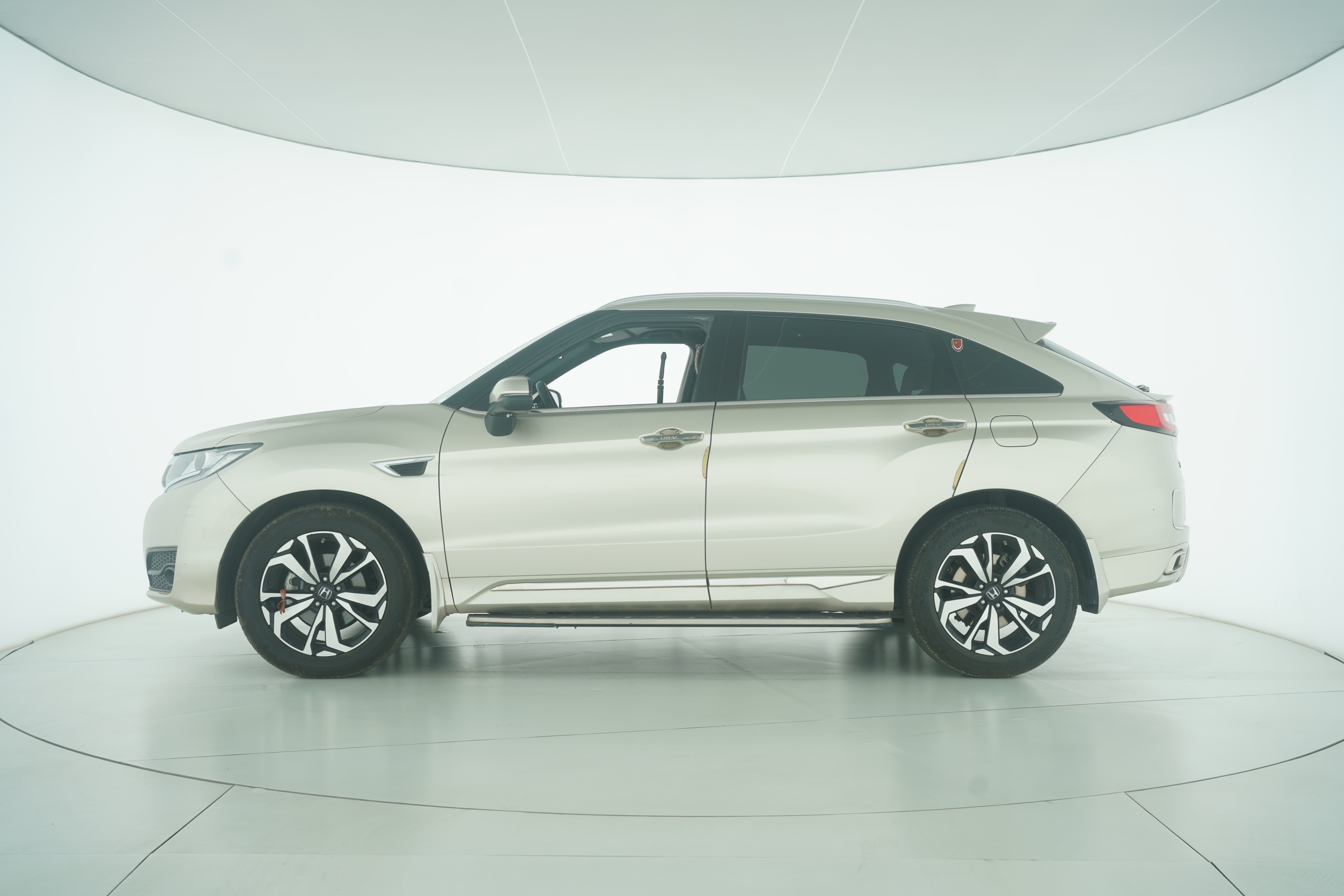 Honda UR-V 2017 — фото 7