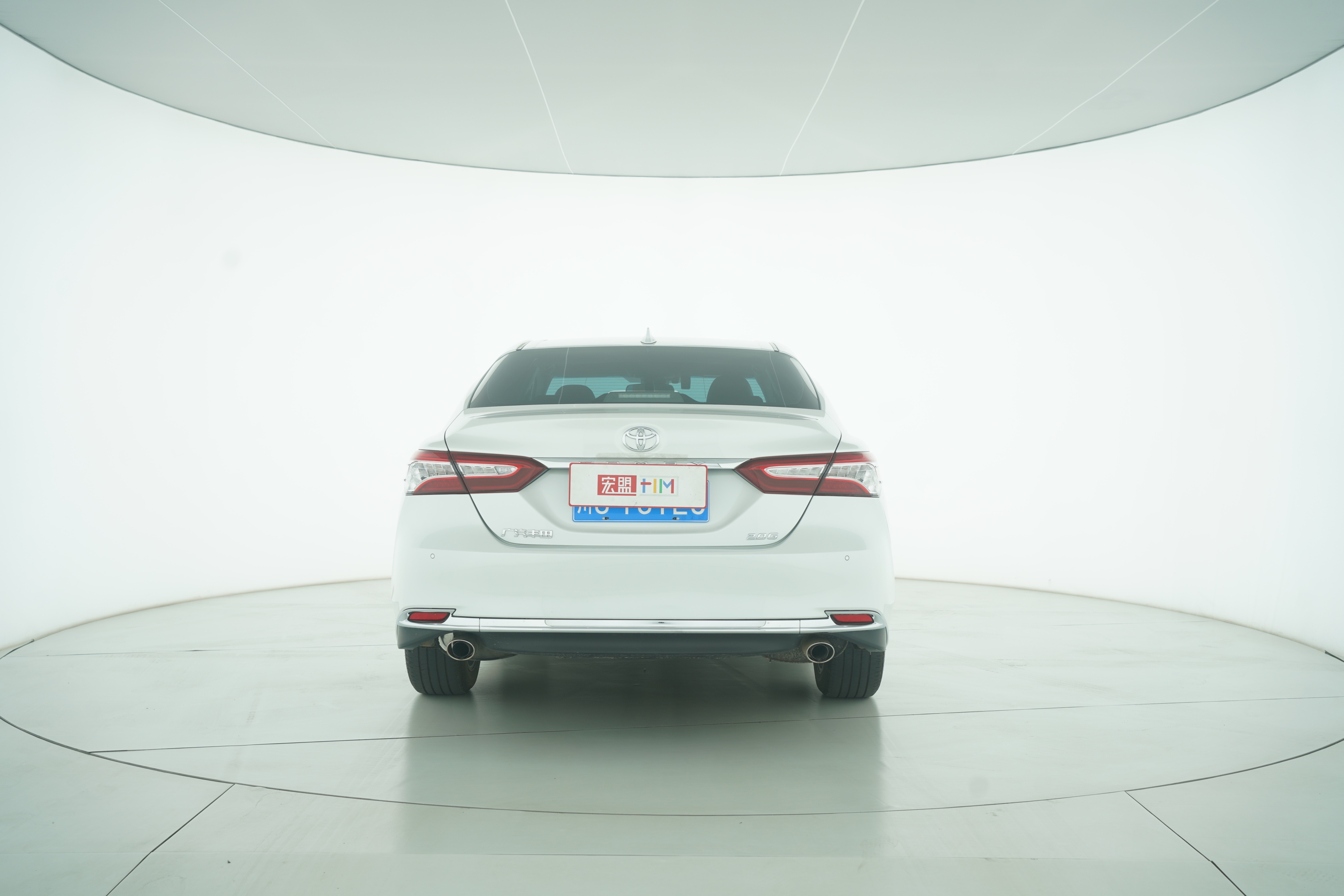 Toyota Camry 2023 — фото 6