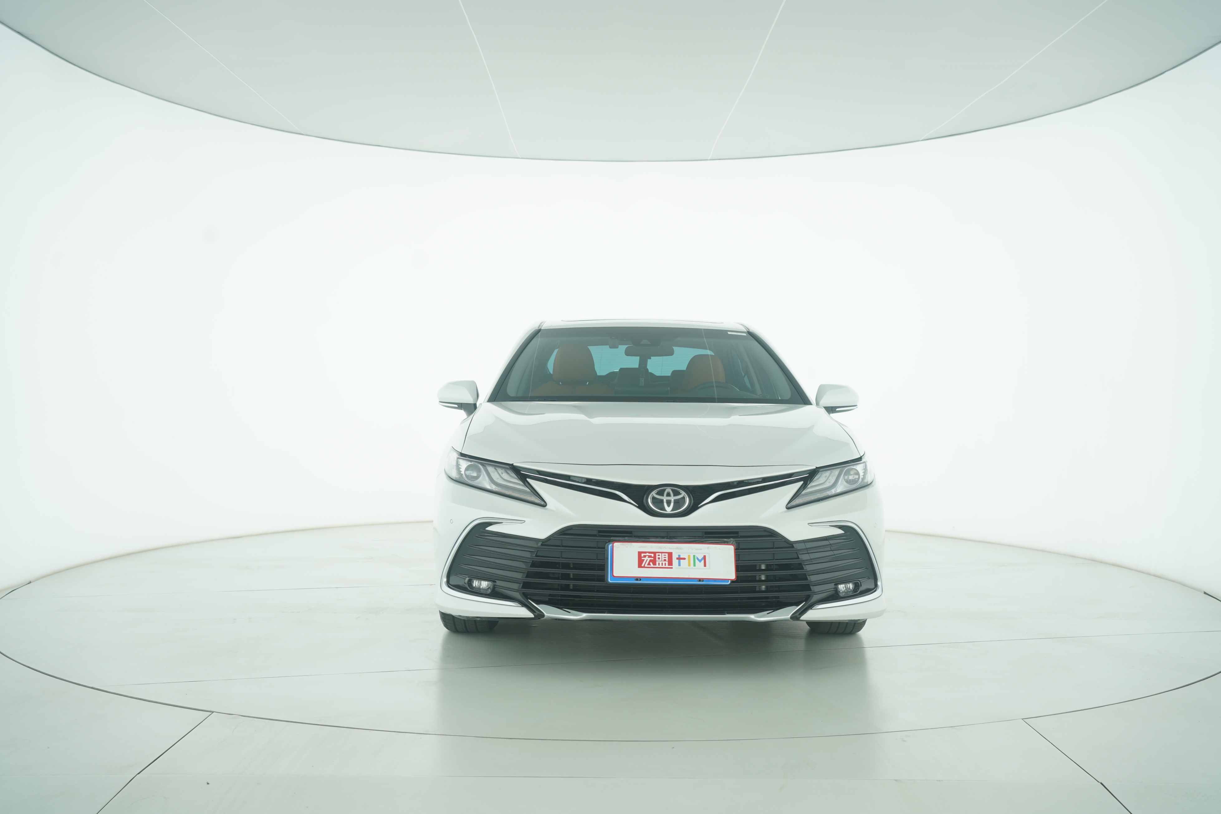 Toyota Camry 2023 — фото 5