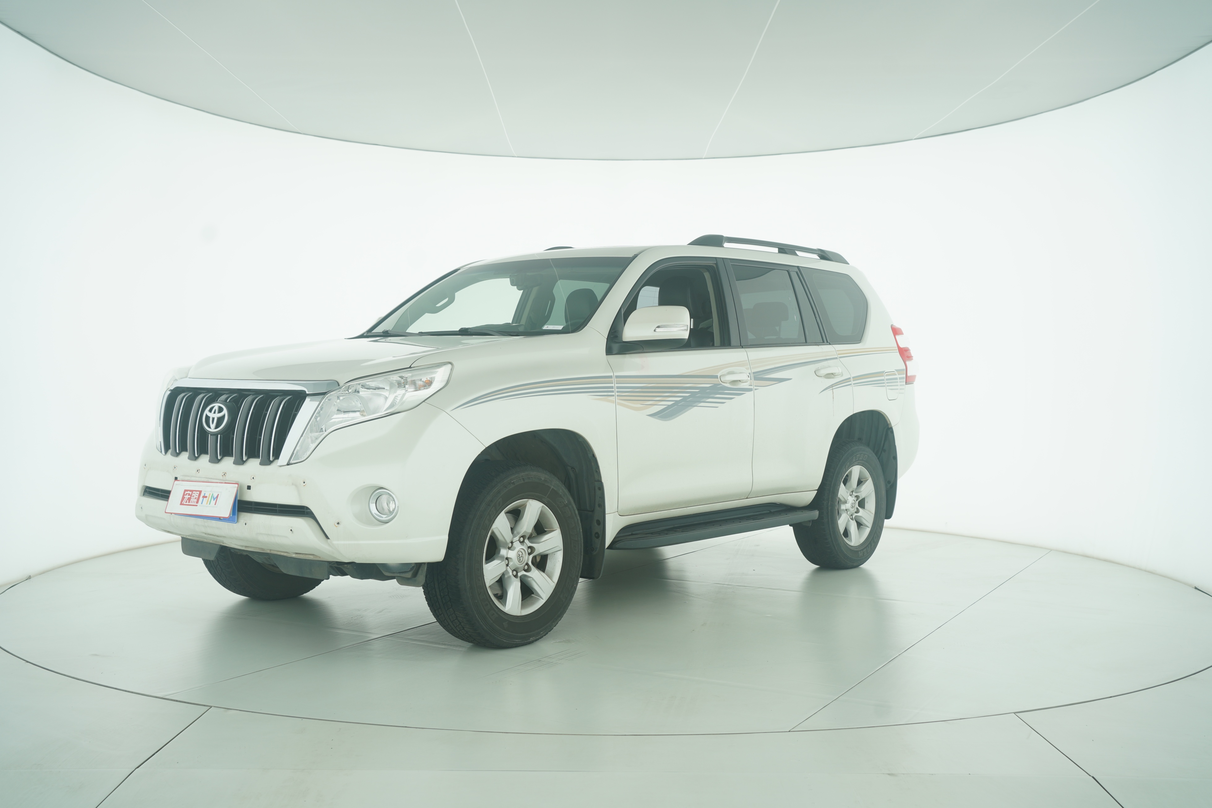 Toyota Prado 2015 — фото 1