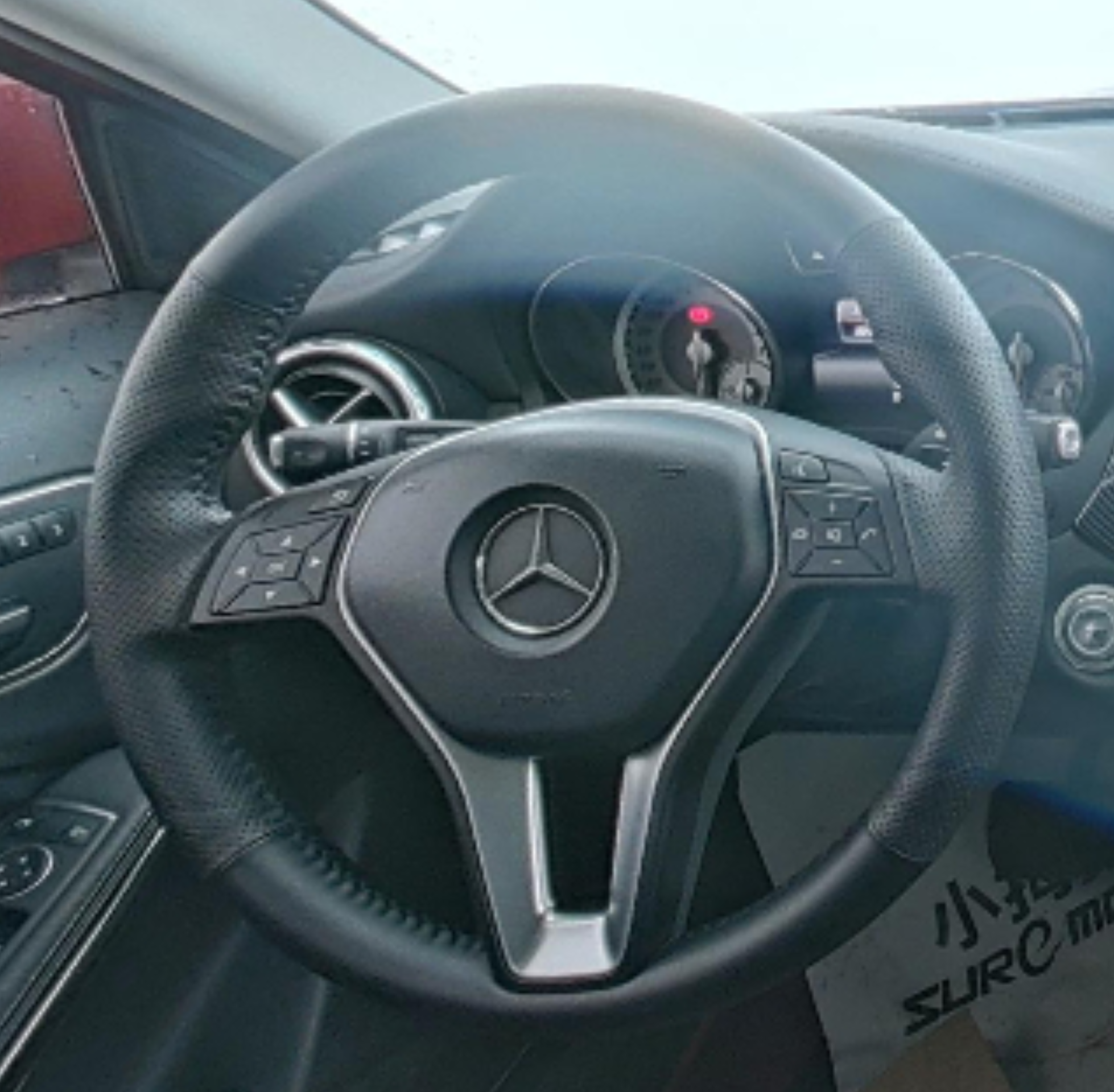 Mercedes Benz GLA 2016 — фото 10
