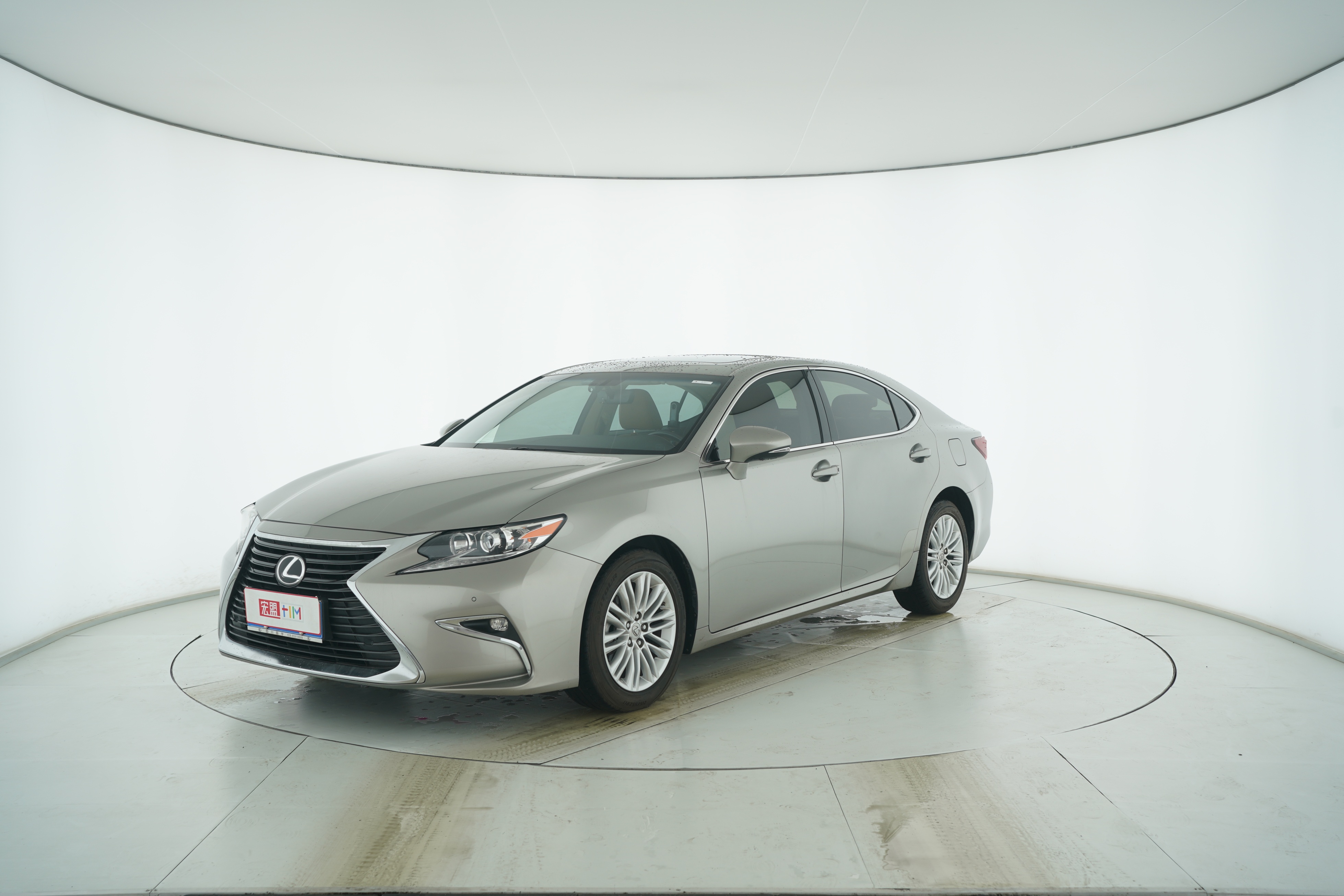 Lexus ES 2015 — фото 1