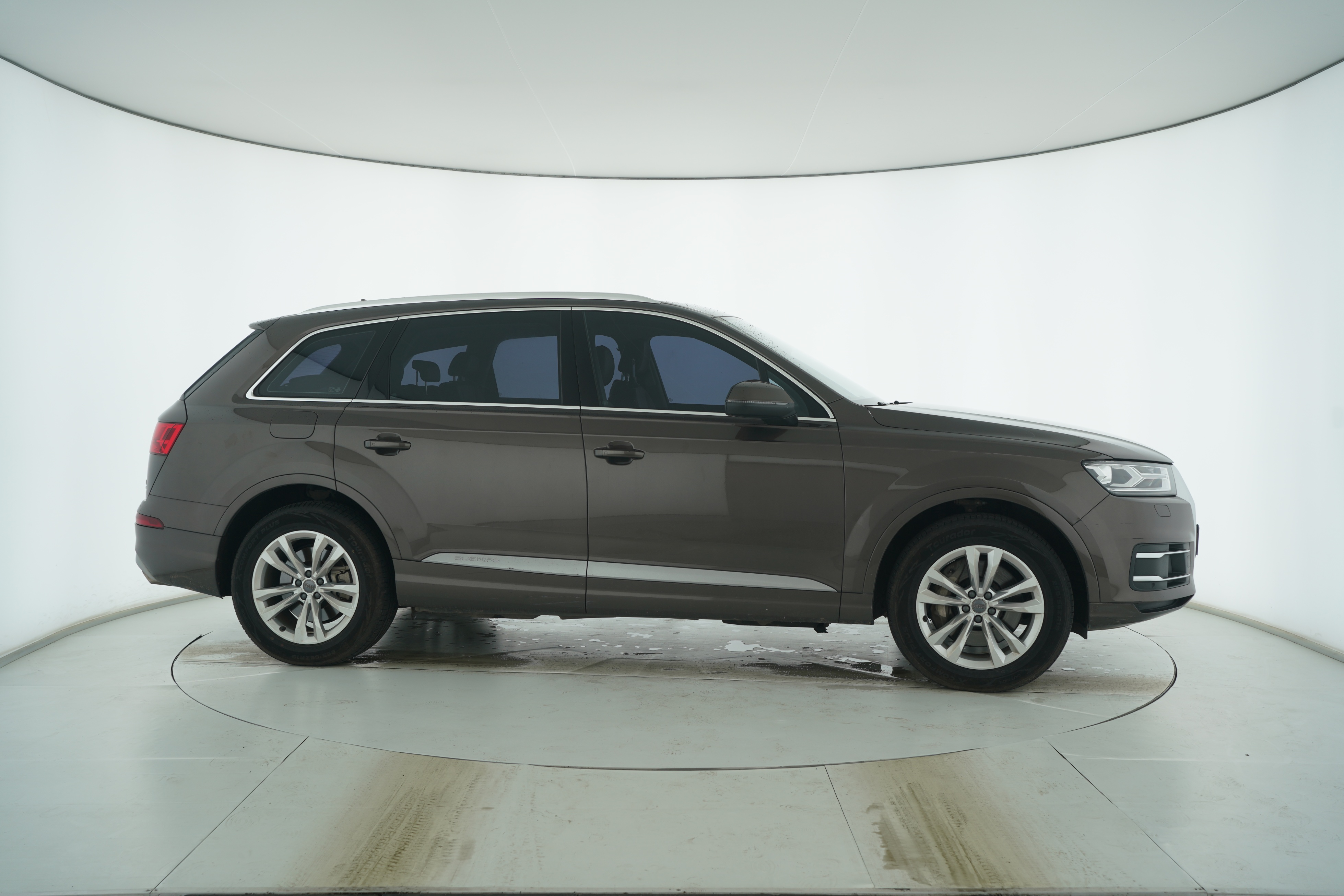 Audi Q7 2016 — фото 8