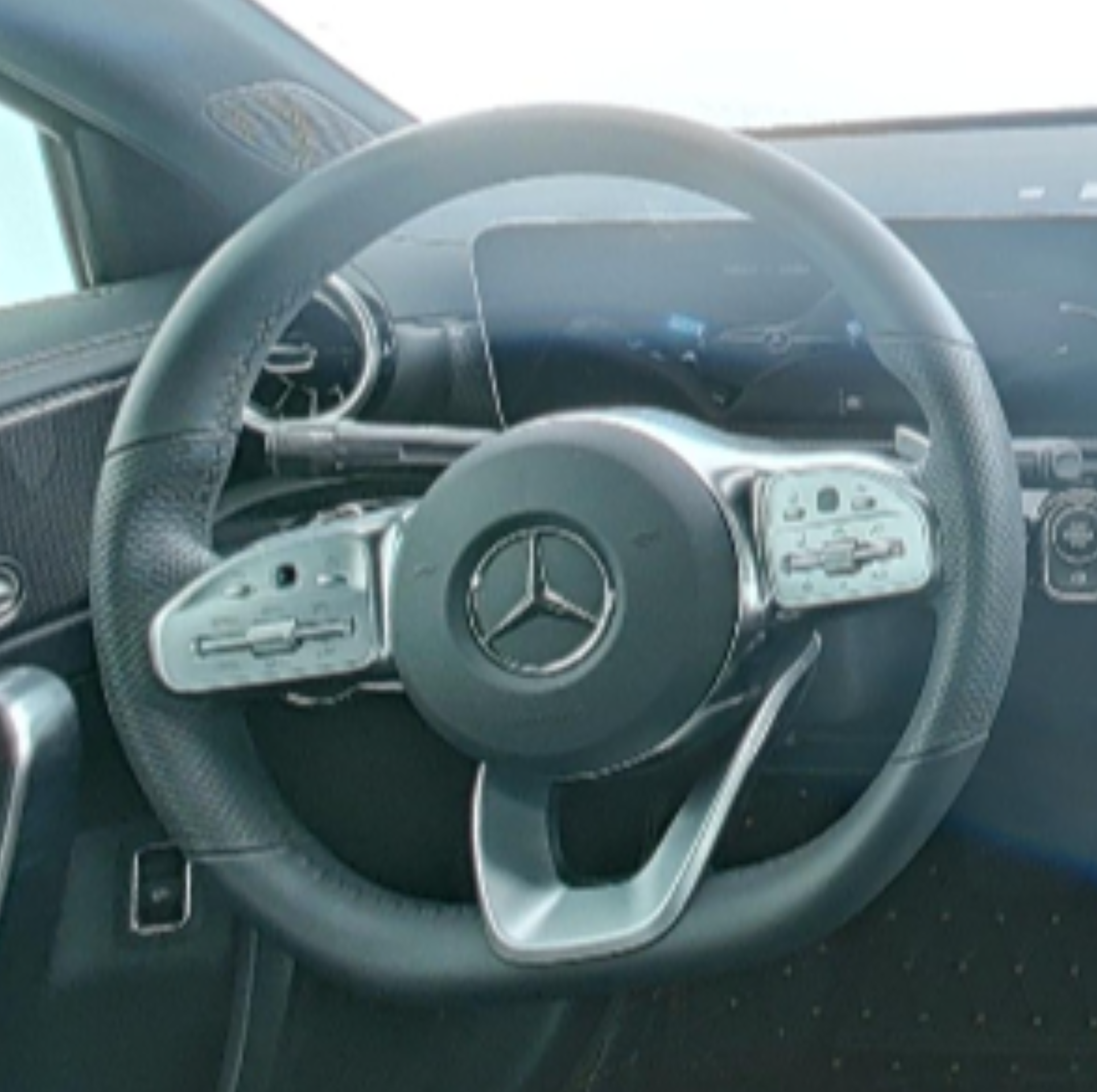 Mercedes Benz A-Class 2020 — фото 10