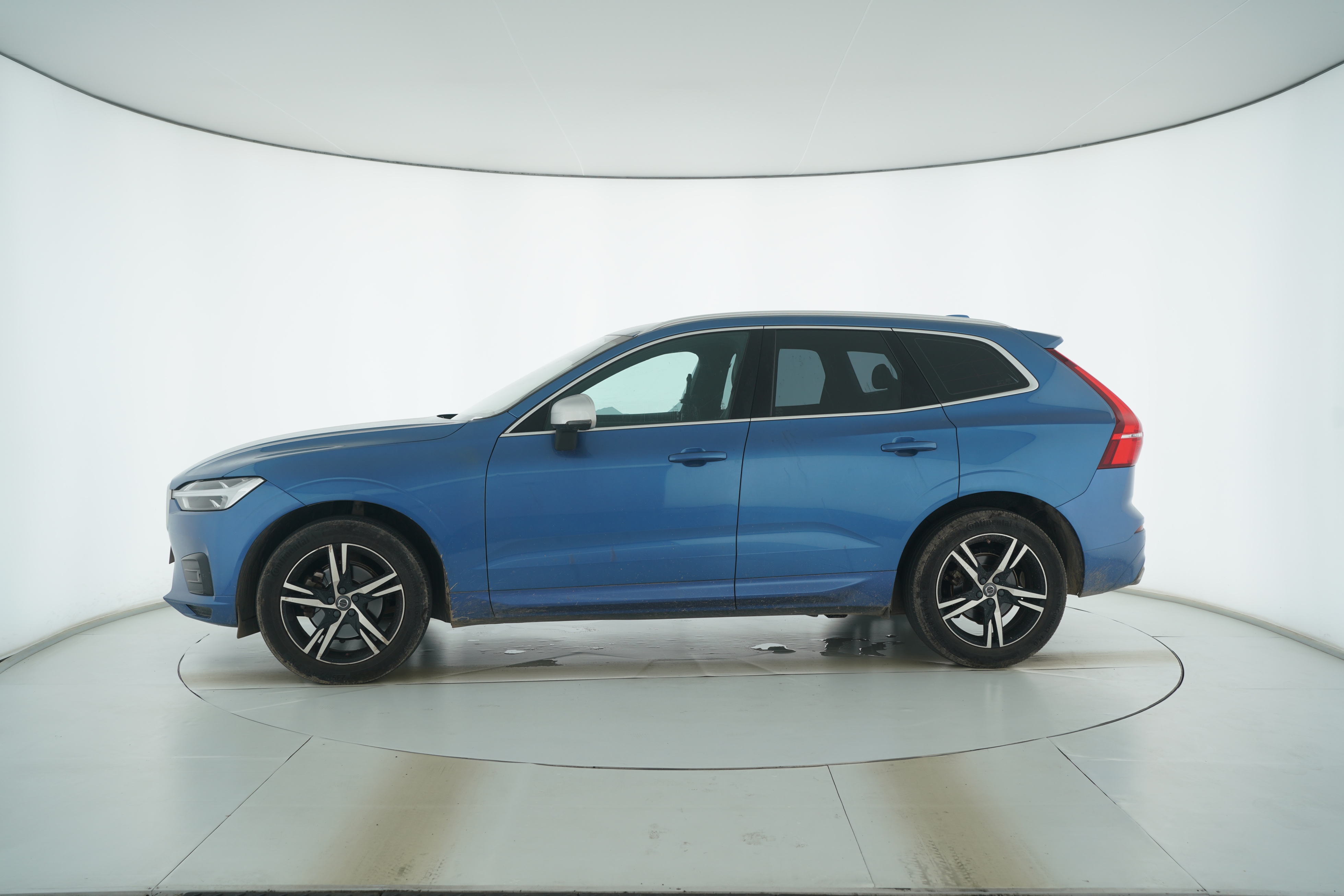 VOLVO XC60 2019 — фото 7