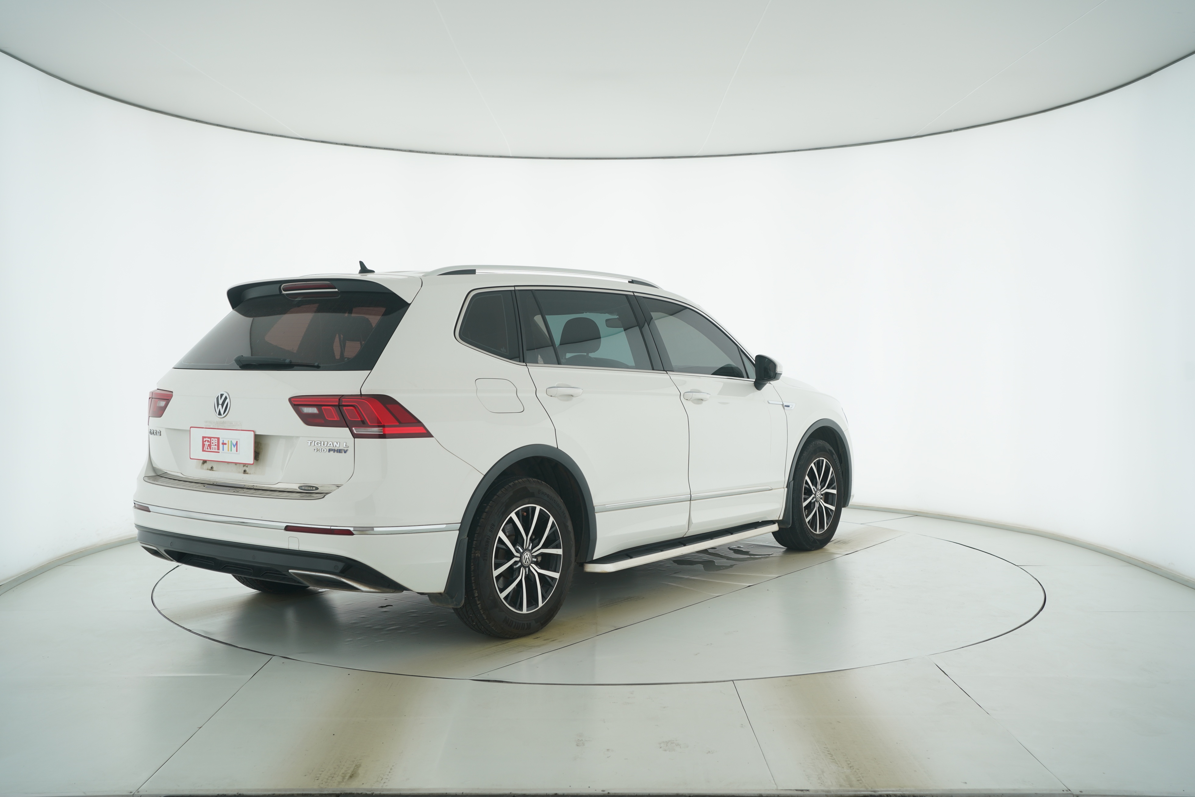 Volkswagen Tiguan L Plug-in Hybrid 2019 — фото 4