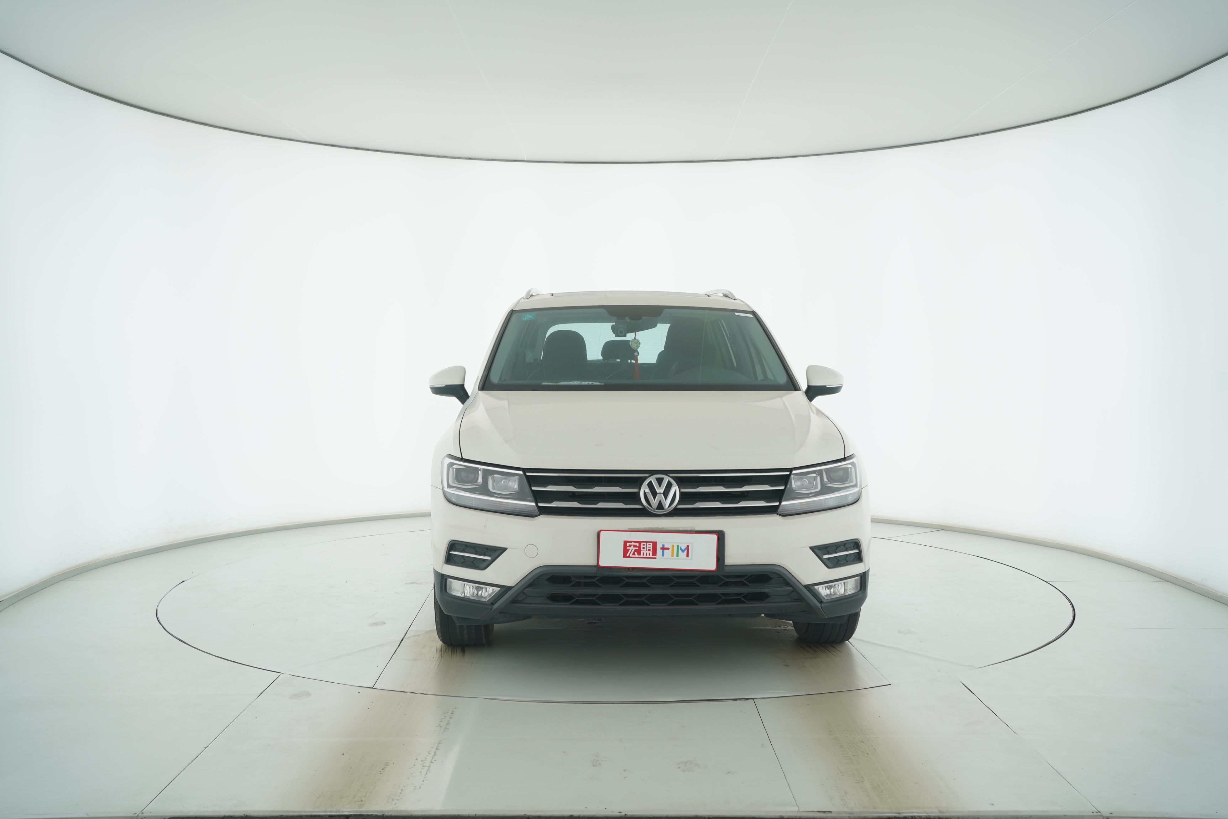 Volkswagen Tiguan L 2017 — фото 5
