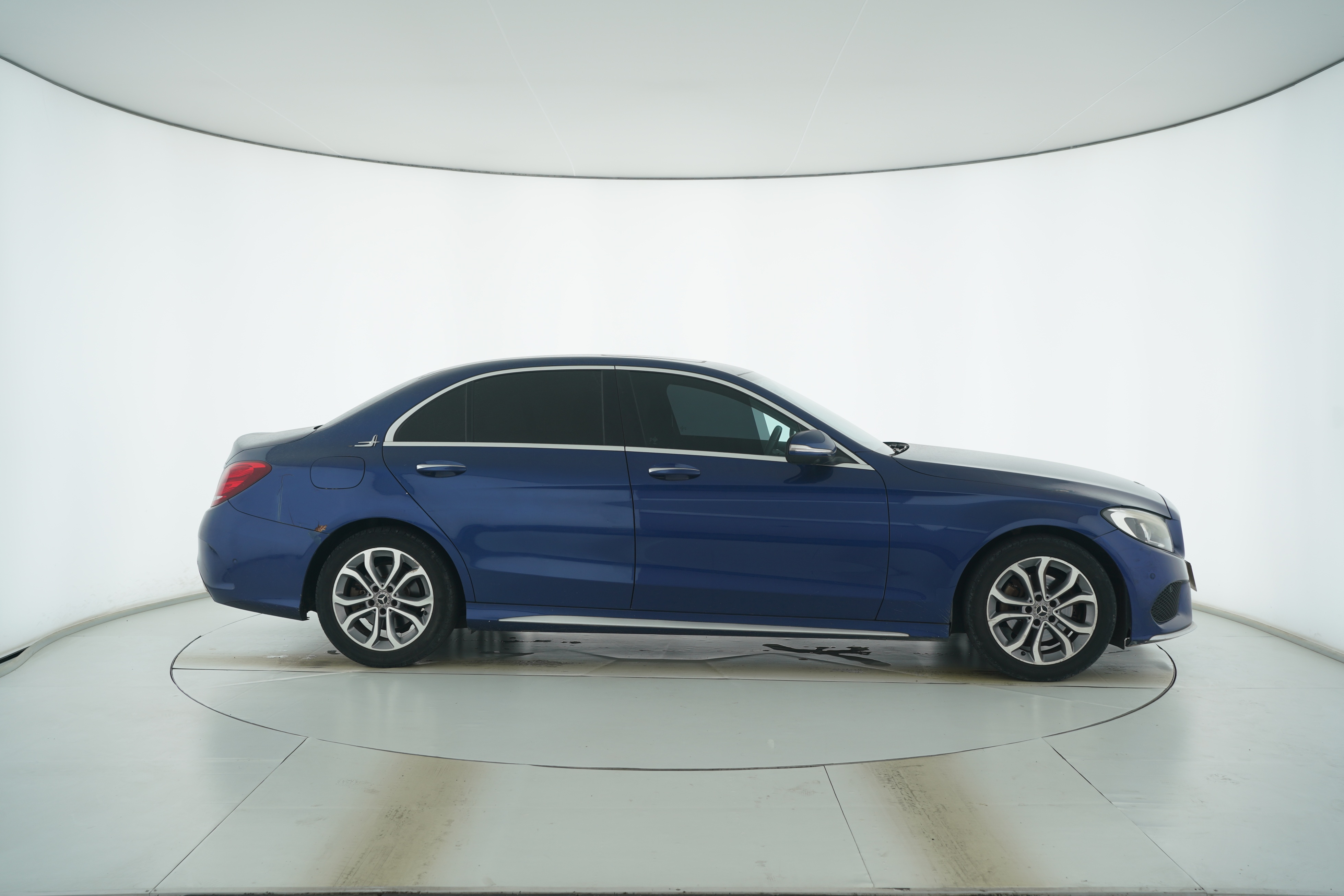 Mercedes Benz C-Class 2017 — фото 8
