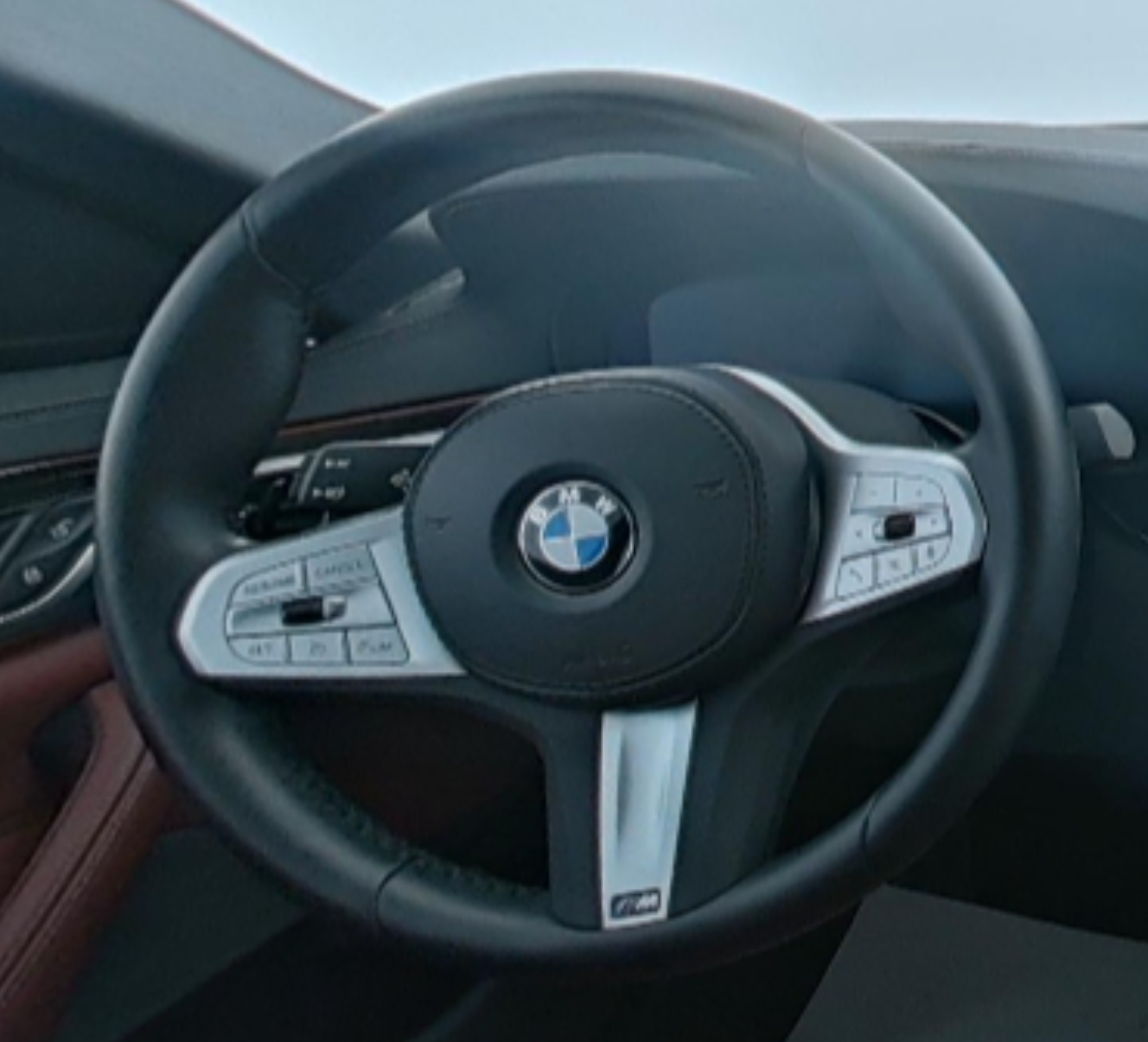 BMW 5 Series 2022 — фото 10