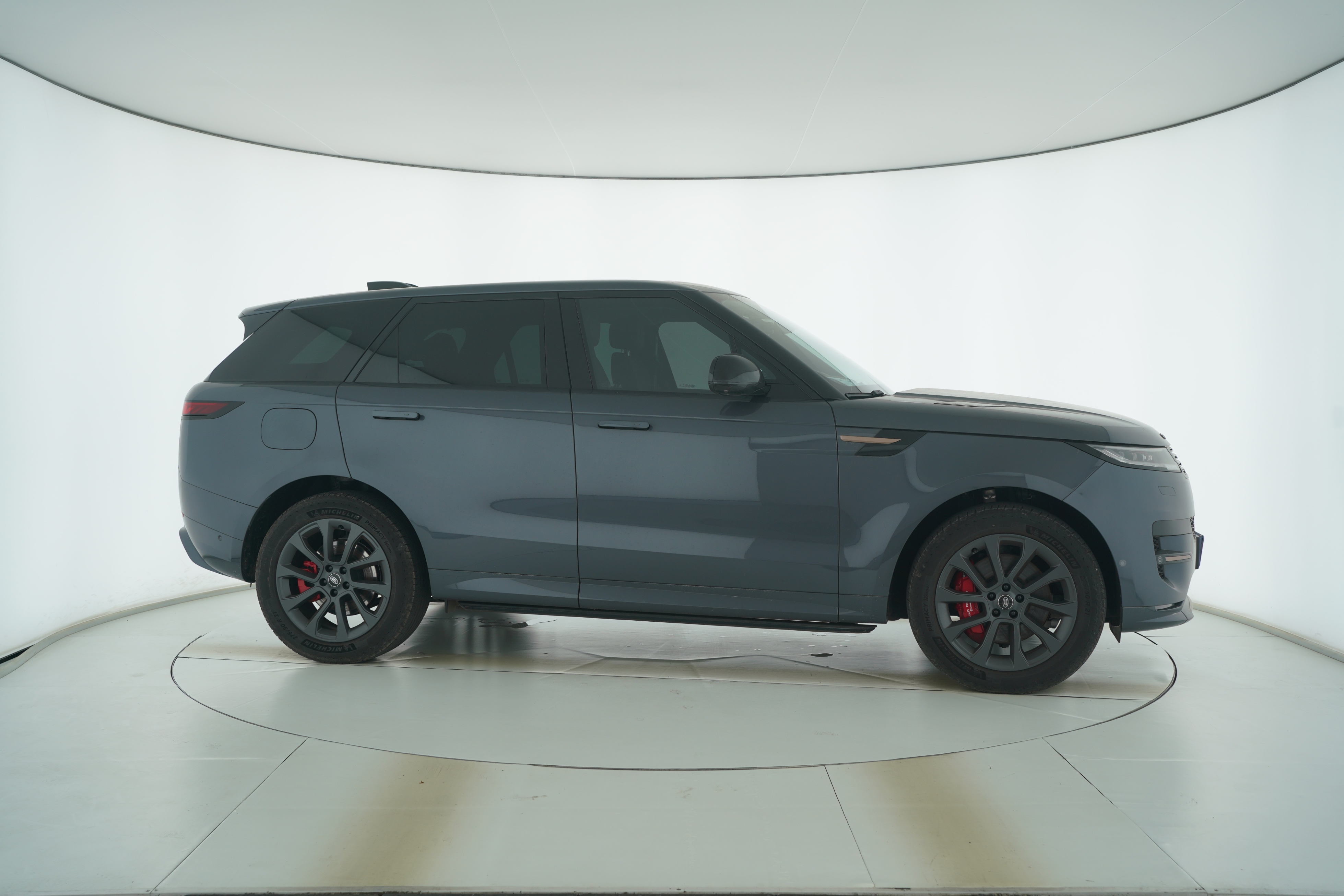 Land Rover Range Rover Sport 2024 — фото 8