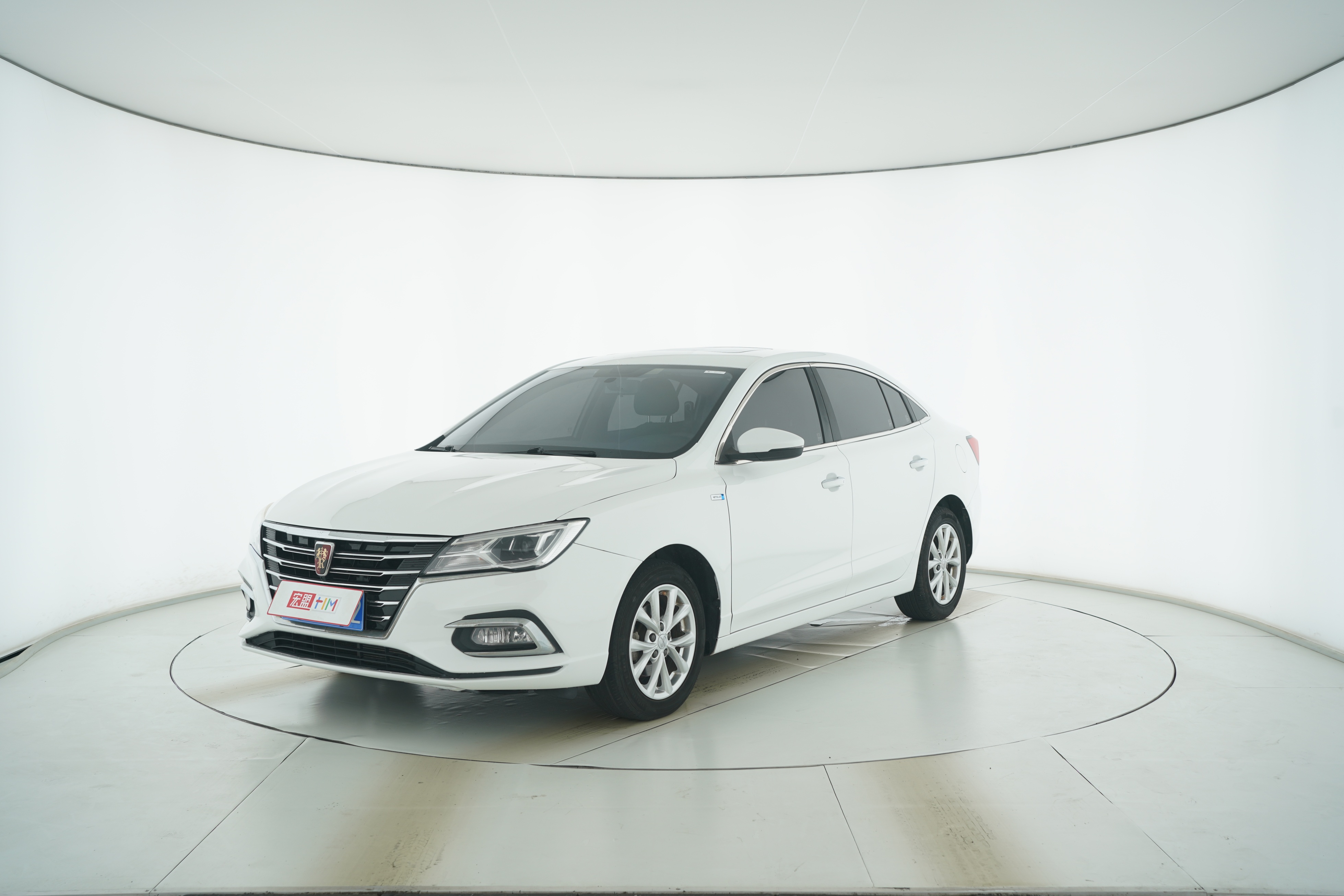 Roewe i5 2019 — фото 1