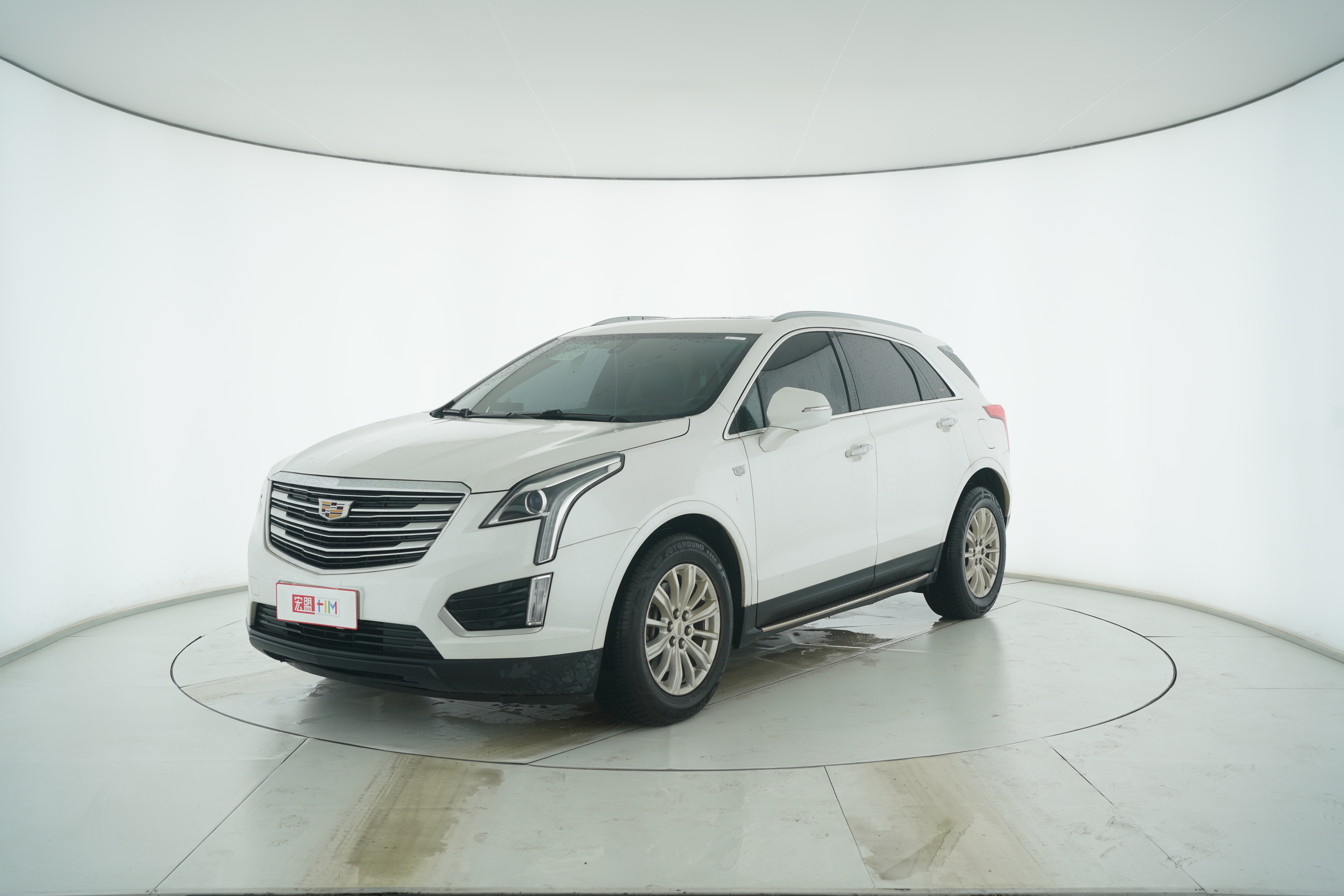 Cadillac XT5 2018 — фото 1