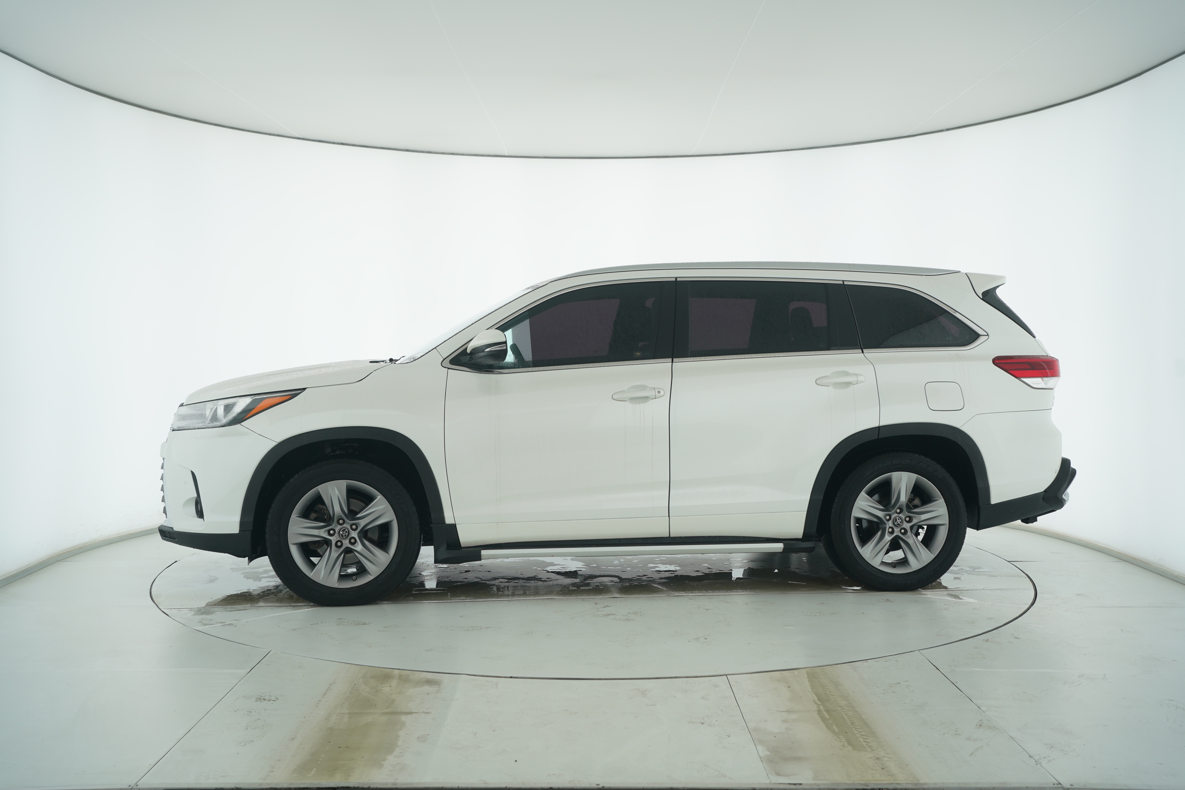 Toyota Highlander 2018 — фото 7