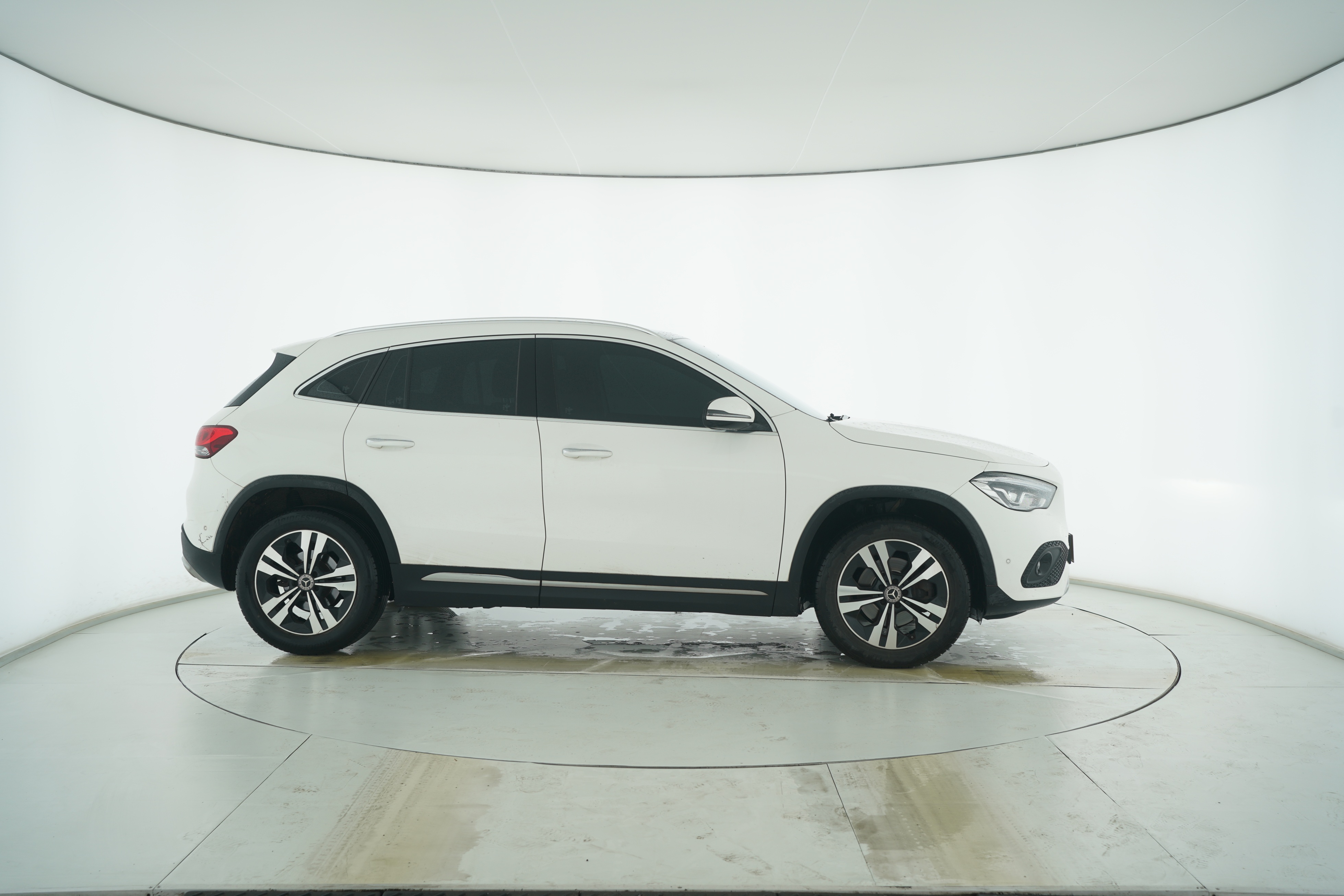 Mercedes Benz GLA 2020 — фото 8