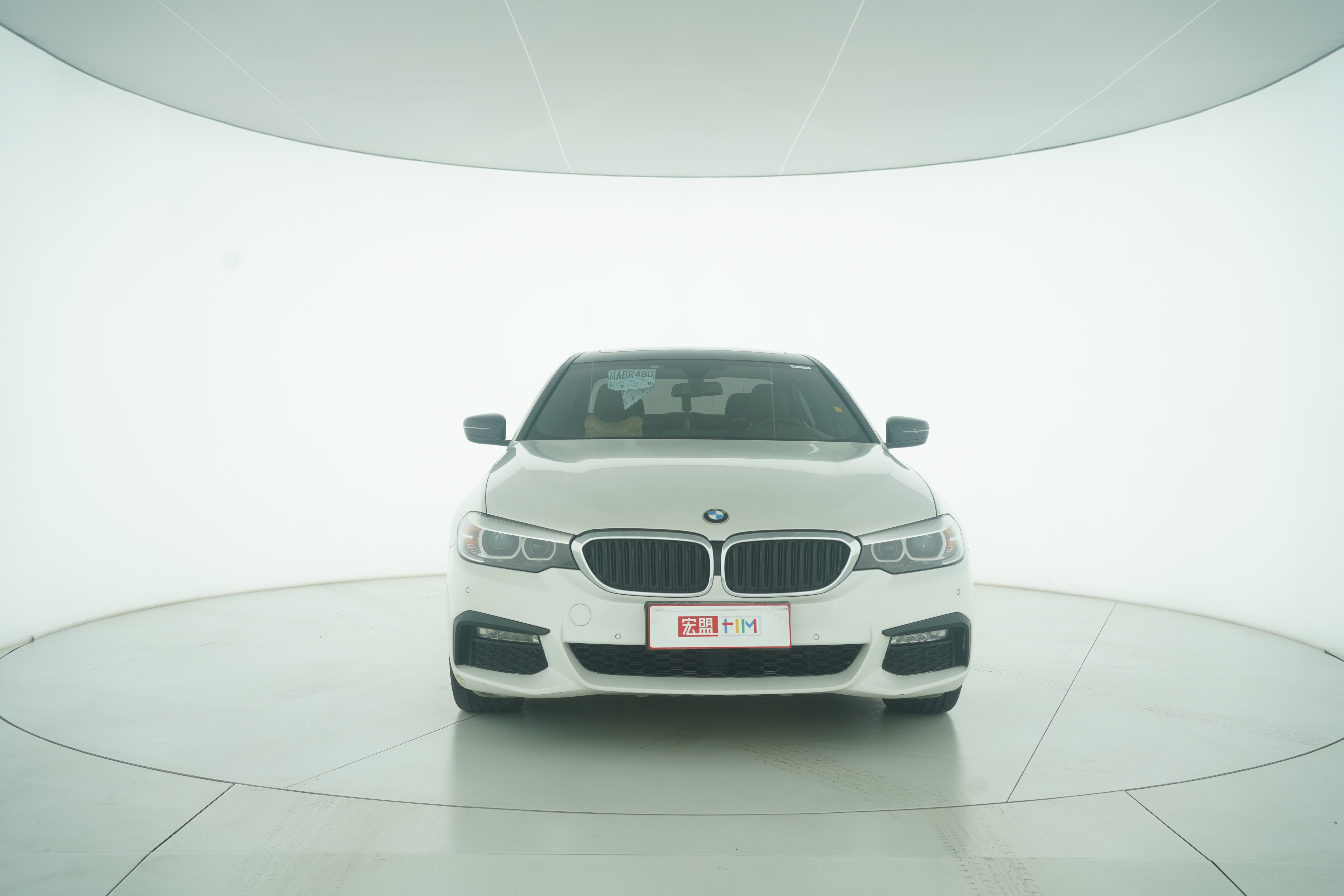 BMW 5 Series 2018 — фото 5