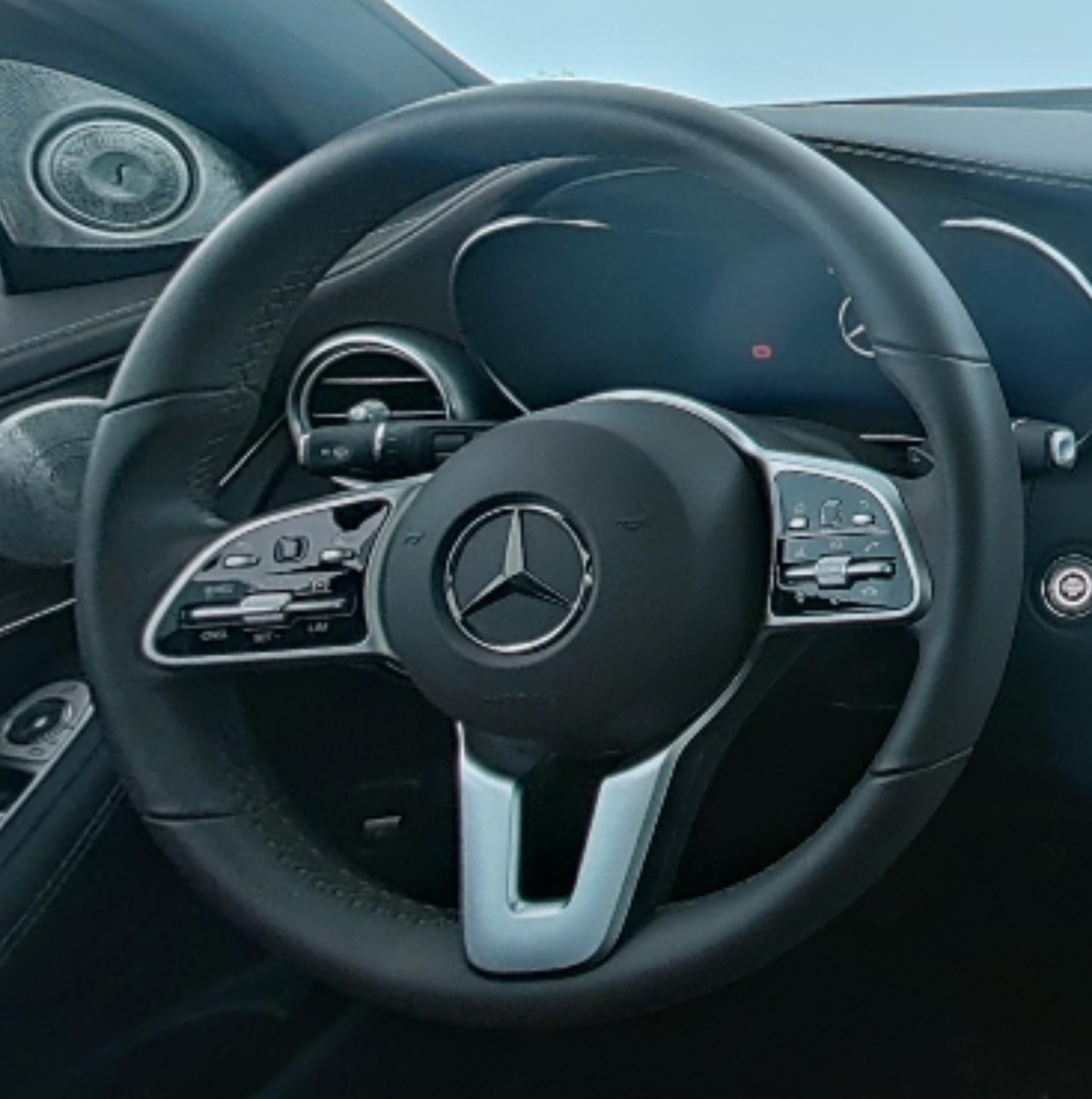 Mercedes Benz GLC 2022 — фото 10
