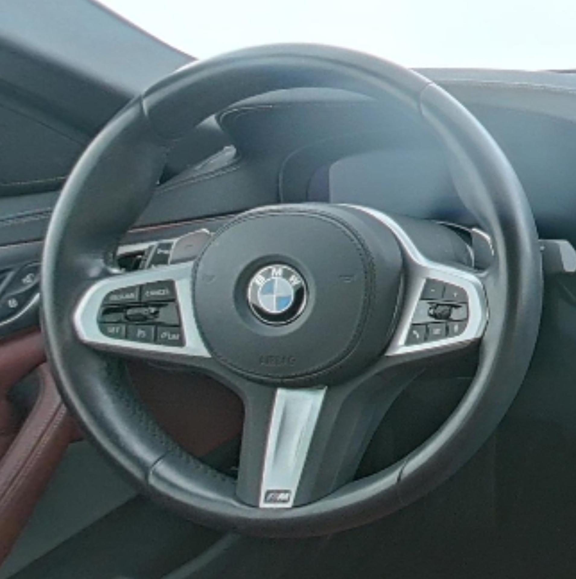 BMW 5 Series 2022 — фото 10