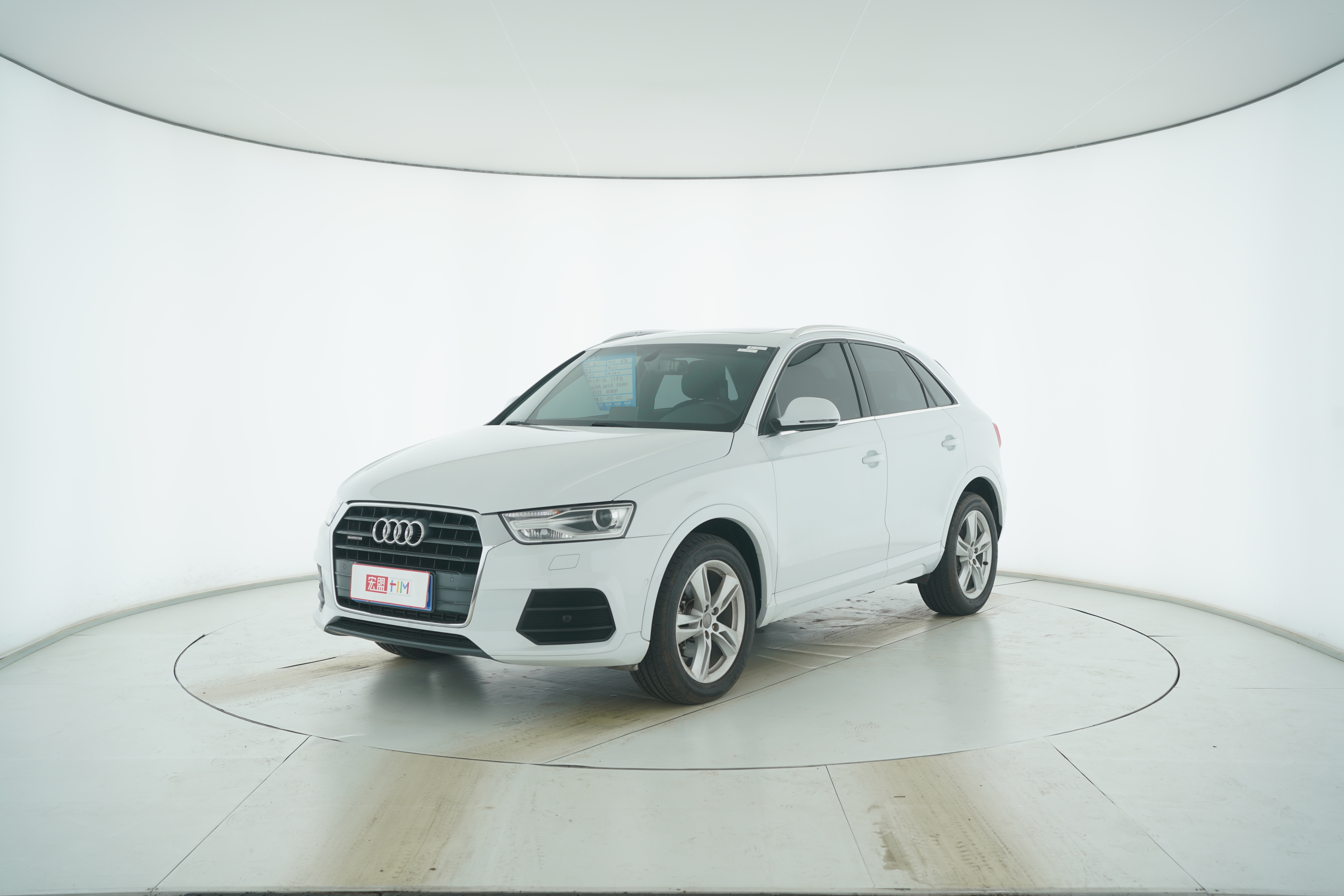 Audi Q3 2016 — фото 1