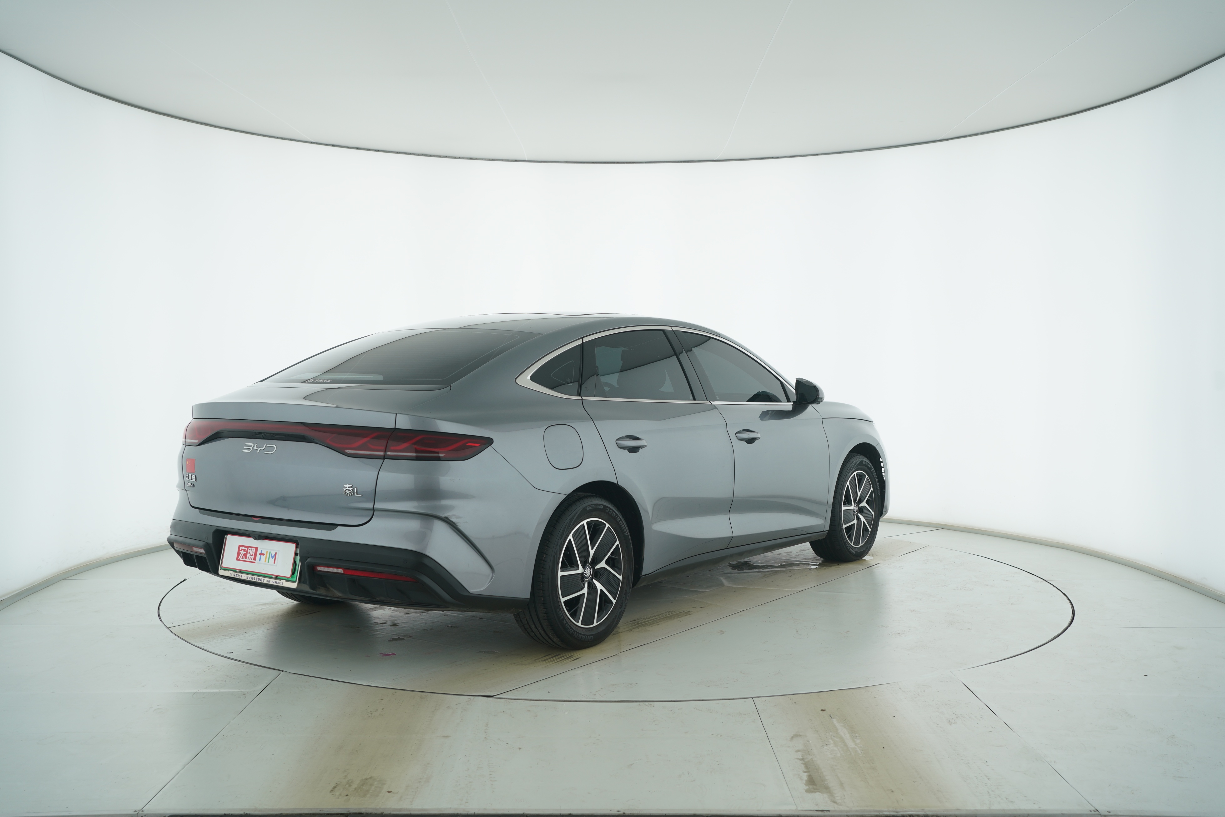 BYD QIN PLUS Hybrid 2024 — фото 4