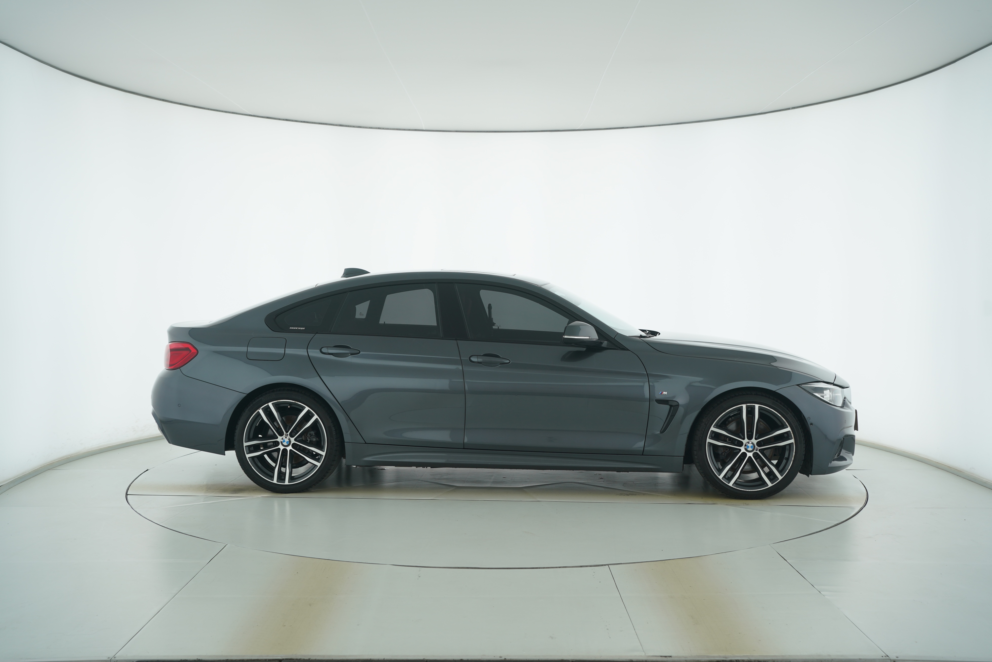 BMW 4 Series 2017 — фото 8