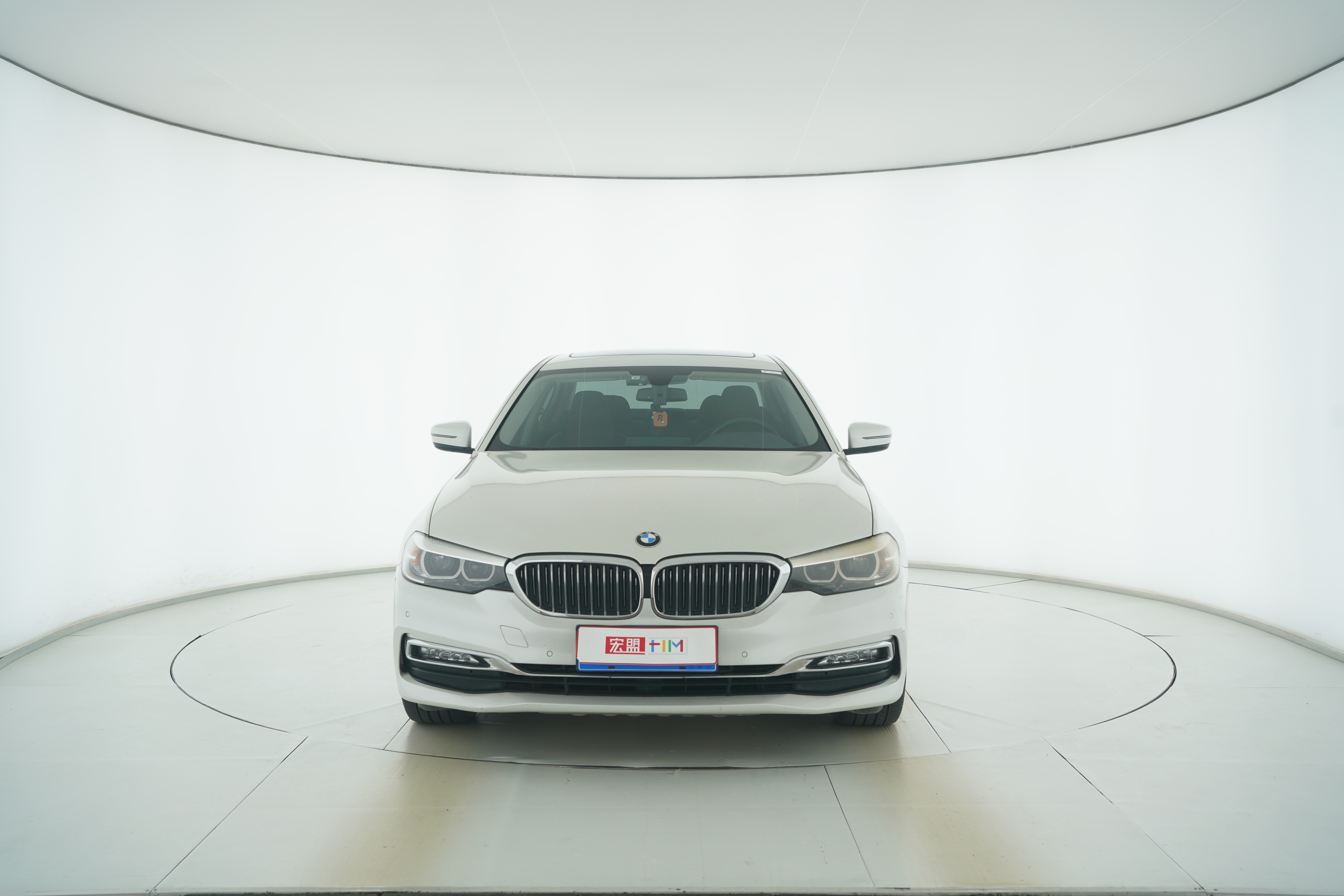 BMW 5 Series 2018 — фото 5