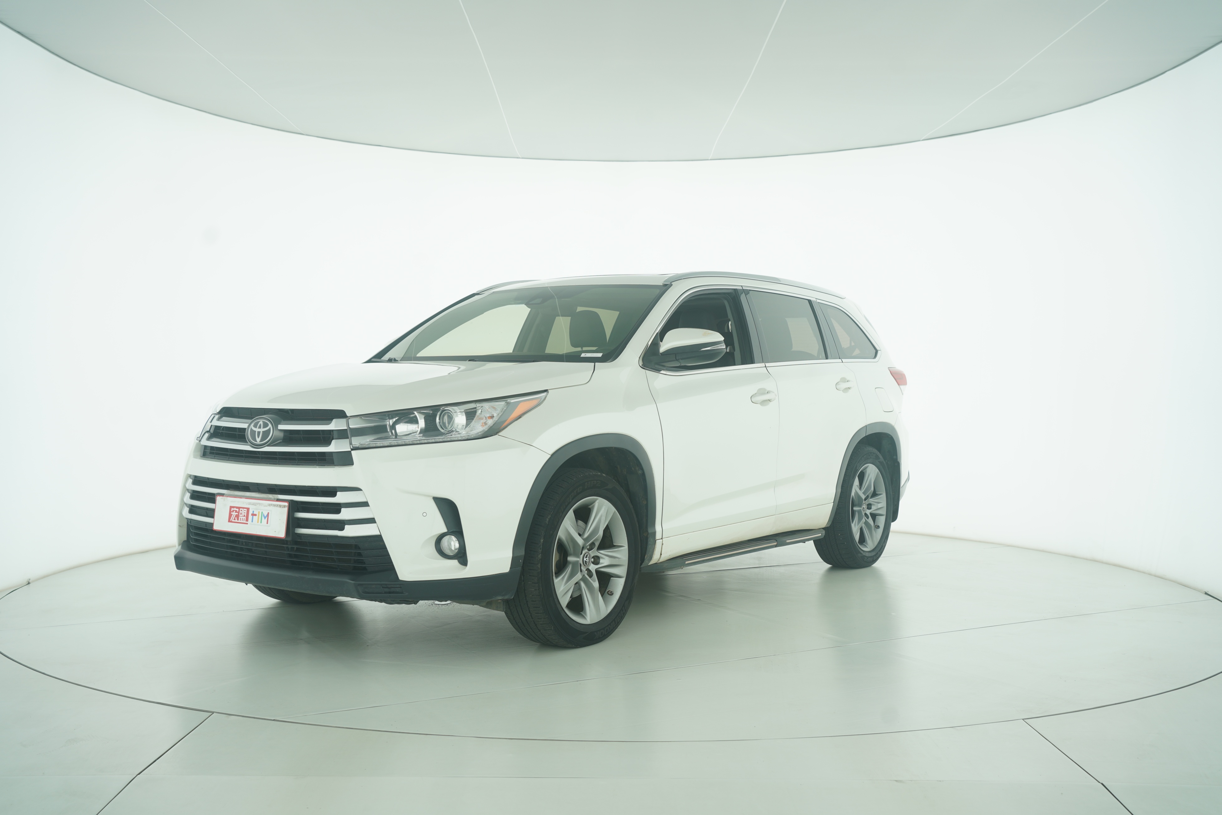 Toyota Highlander 2018 — фото 1