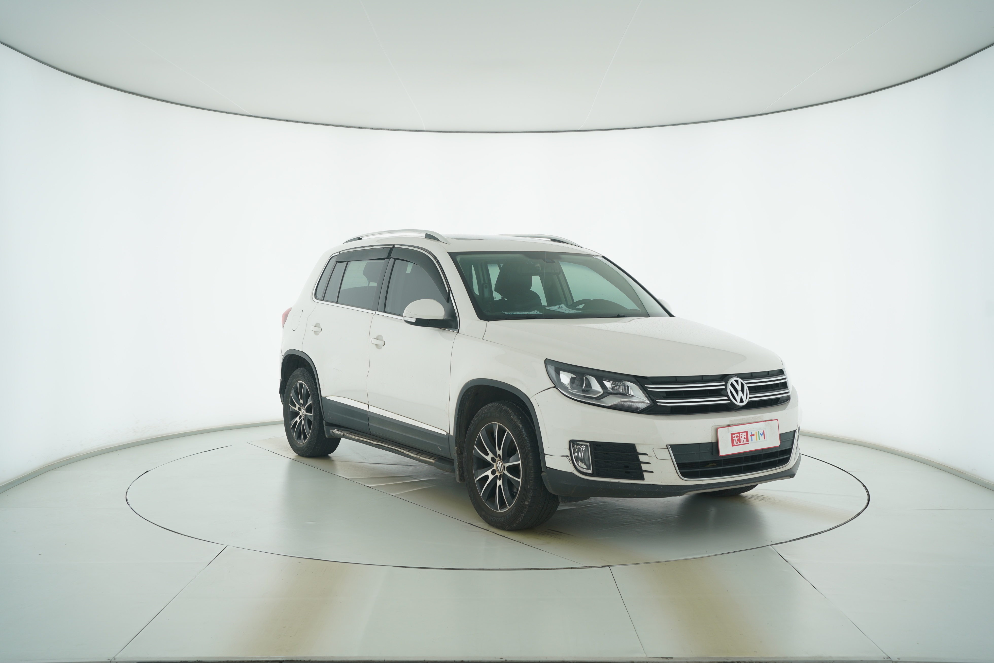 Volkswagen Tuguan 2015 — фото 2