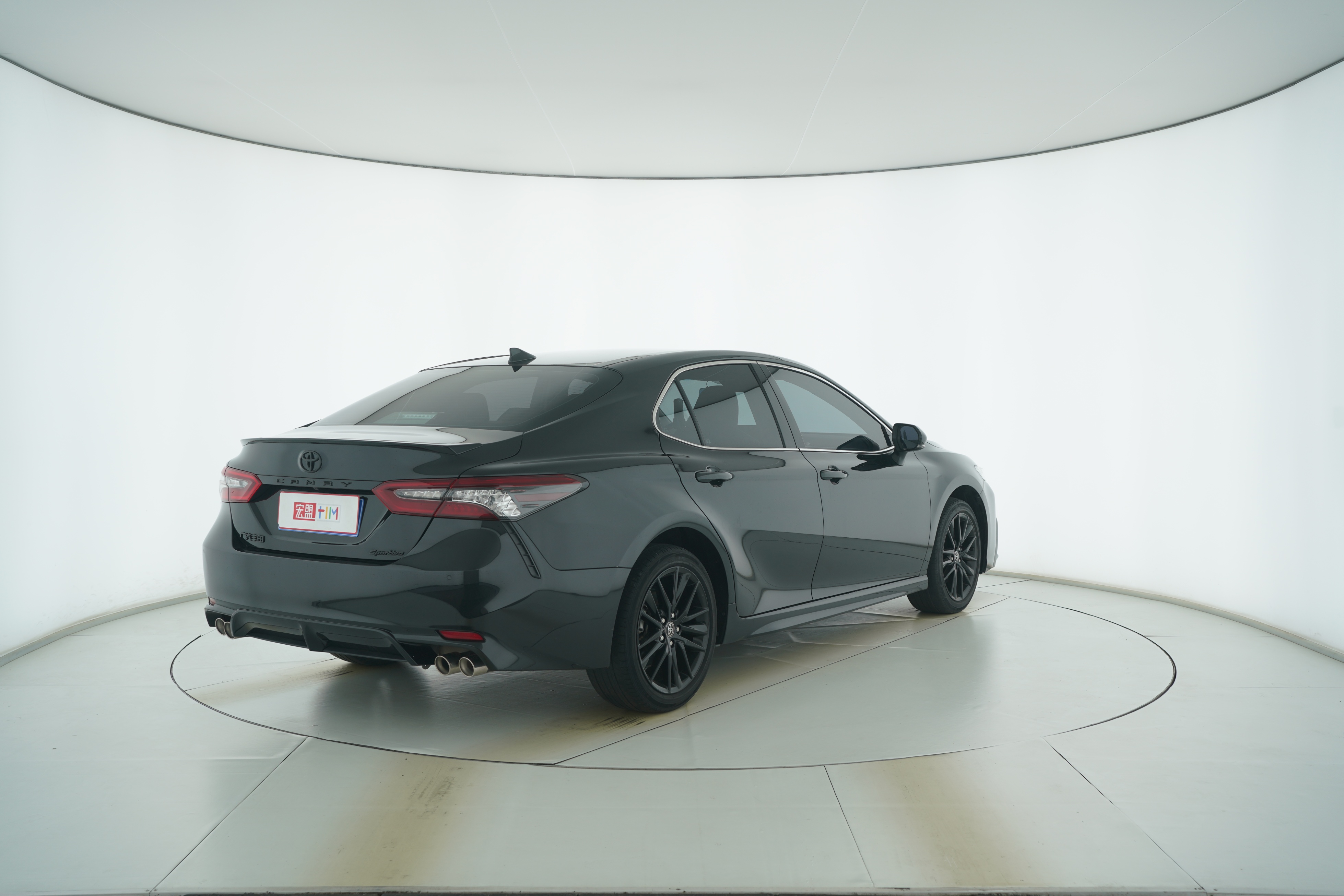 Toyota Camry 2023 — фото 4